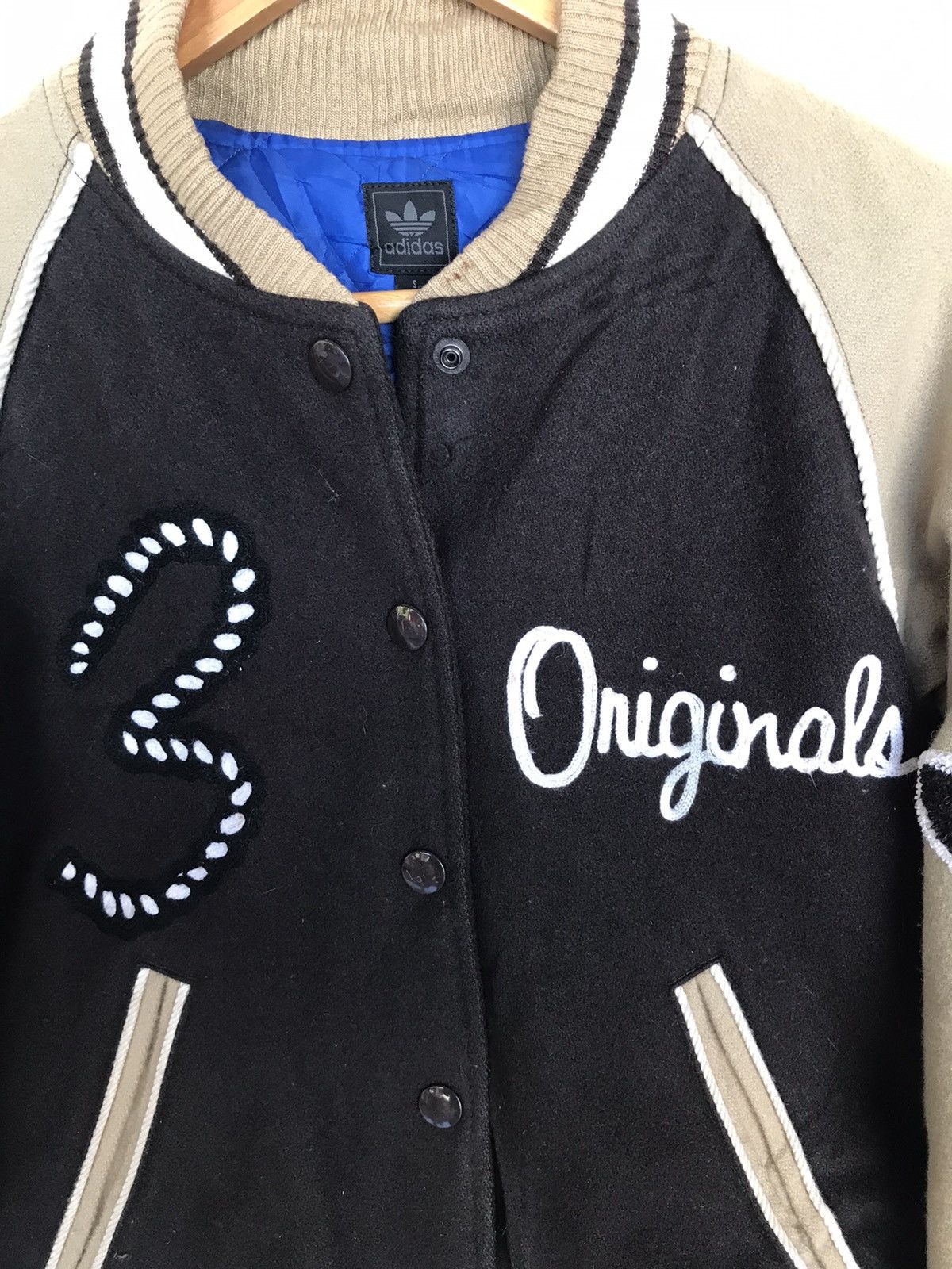 Adidas Vintage Adidas Trefoil Big Logo Varsity Jacket Small Size Size US S / EU 44-46 / 1 - 6 Thumbnail