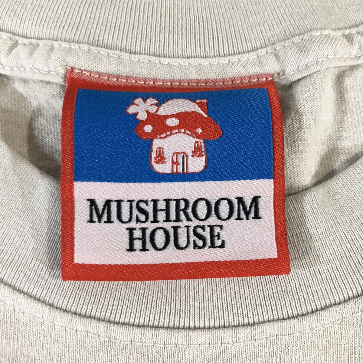 Online Ceramics Online Ceramics Mushroom House Hunt Mushrooms Not Animals Size US XXL / EU 58 / 5 - 5 Thumbnail