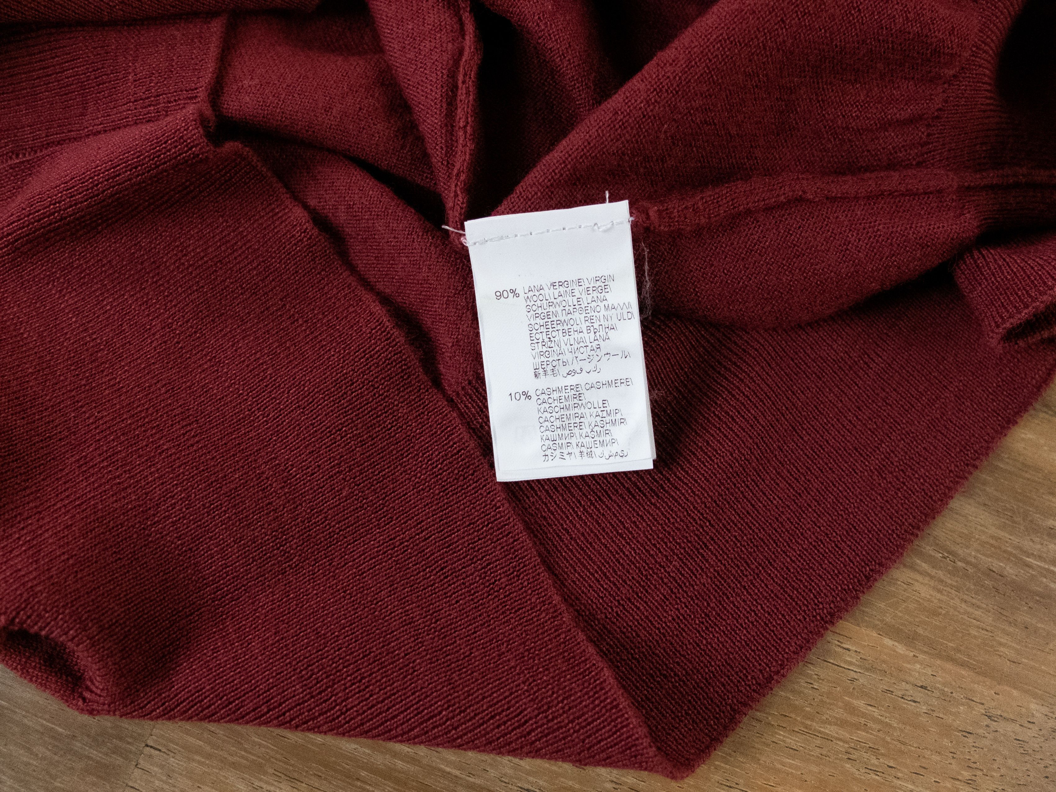 Brunello Cucinelli BRUNELLO CUCINELLI burgundy v-neck wool cashmere sweater S Size US S / EU 44-46 / 1 - 9 Thumbnail