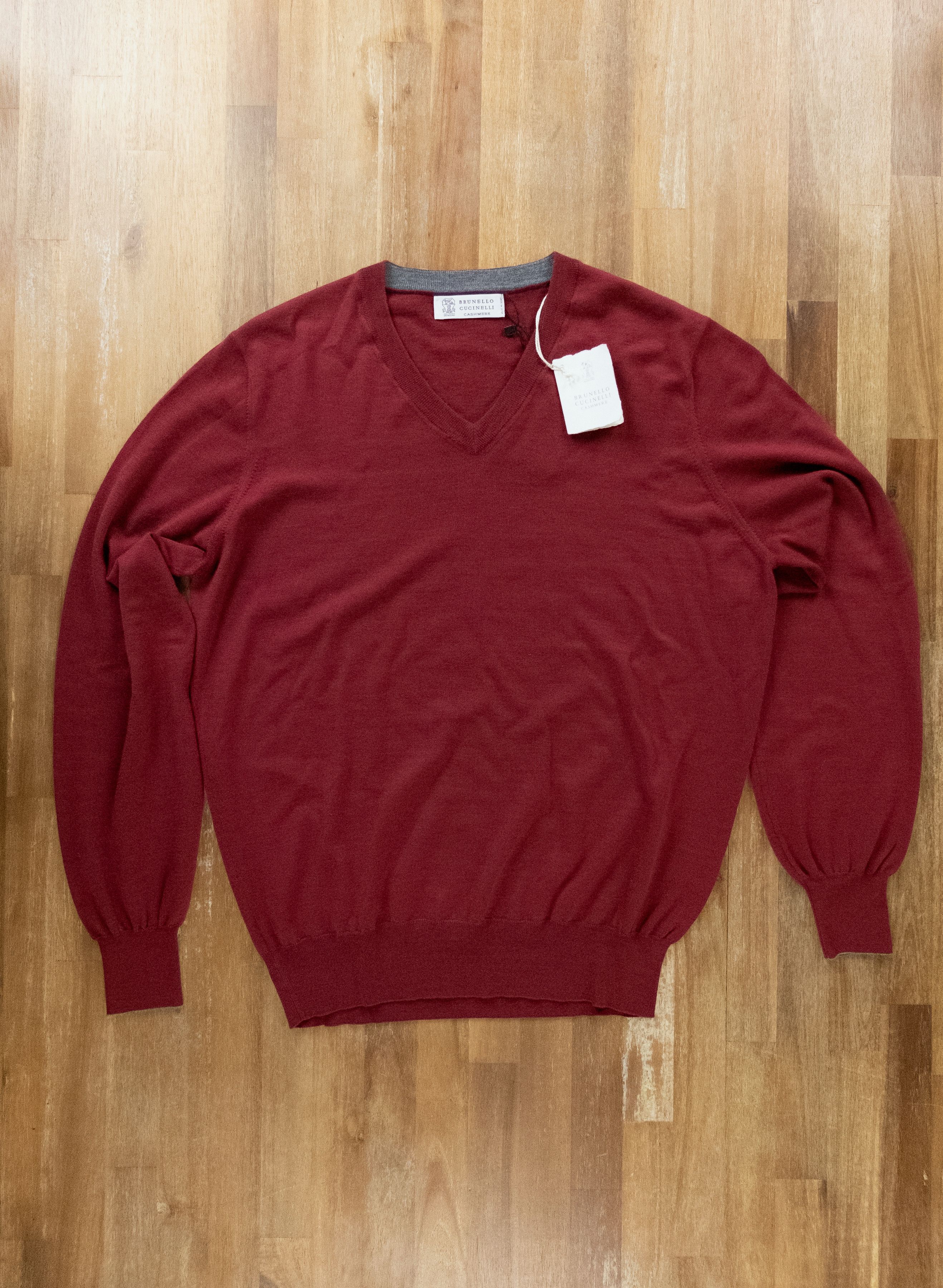 Brunello Cucinelli BRUNELLO CUCINELLI burgundy v-neck wool cashmere sweater S Size US S / EU 44-46 / 1 - 5 Thumbnail