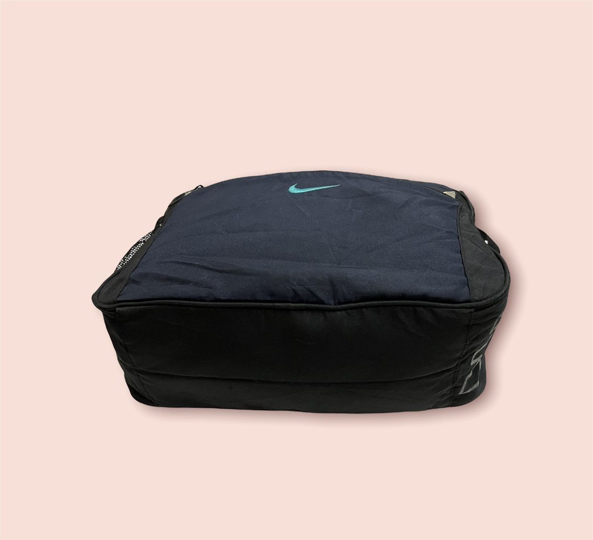 Gear for Sports VTG NIKE EMBROIDERED SWOOSH ORANGE TAG DUFFLE/ GYM BAG Size ONE SIZE - 6 Thumbnail