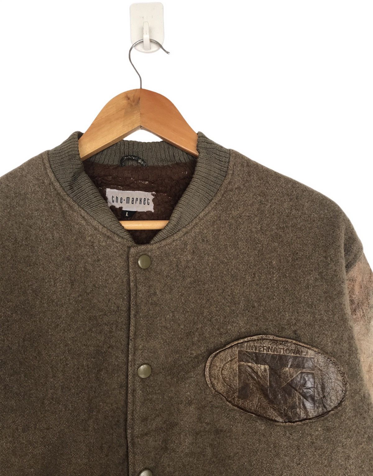Japanese Brand Vintage Leather Varsity Jacket Sherpa Travis Scott Style Size US L / EU 52-54 / 3 - 3 Thumbnail