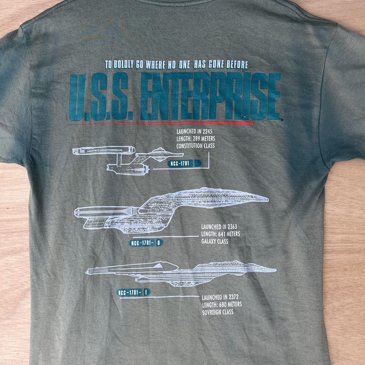 Vintage VINTAGE TEE SHIRT STAR TREK COPYRIGHT 1999 Size US L / EU 52-54 / 3 - 4 Thumbnail