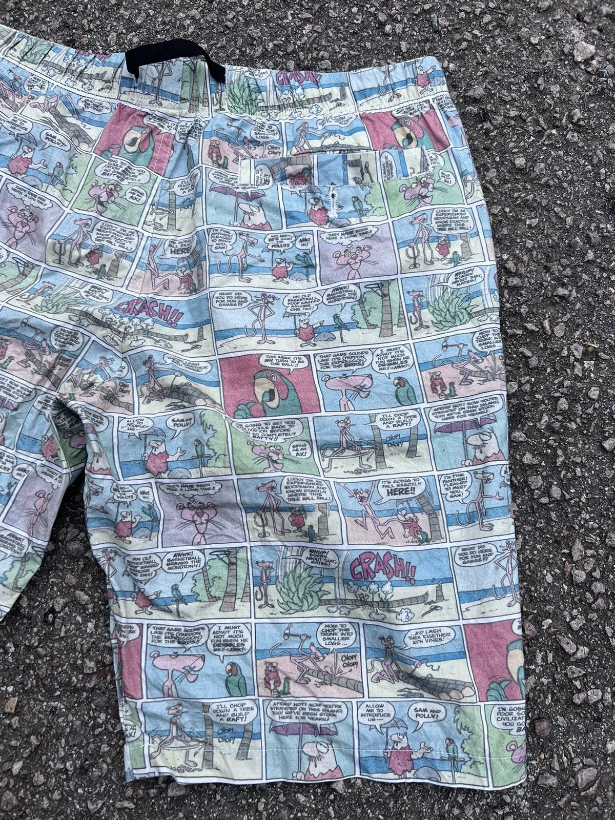 Cartoon Network FULL PRINT PINK PANTHER COMIC SHORT PANT Size US 32 / EU 48 - 4 Thumbnail