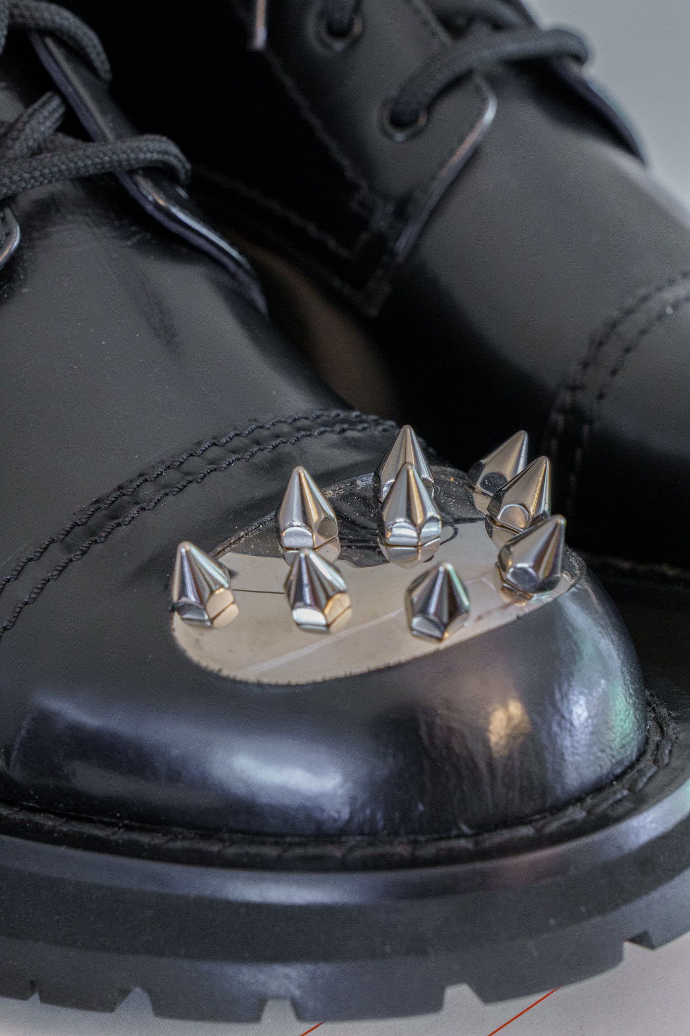 Alexander McQueen BNIB Alexander McQueen Punk Stud Toe Boots sz 41 Size US 8 / EU 41 - 3 Thumbnail