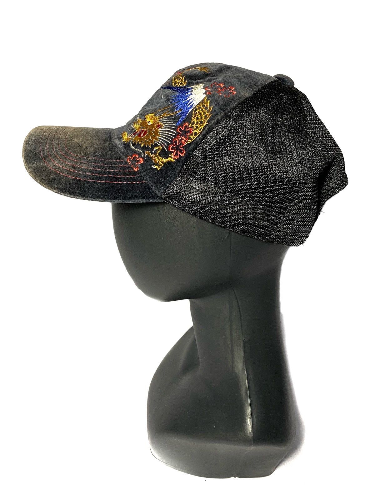 Japanese Brand Velvet Dragon-Embroidered Baseball Cap Size ONE SIZE - 8 Thumbnail