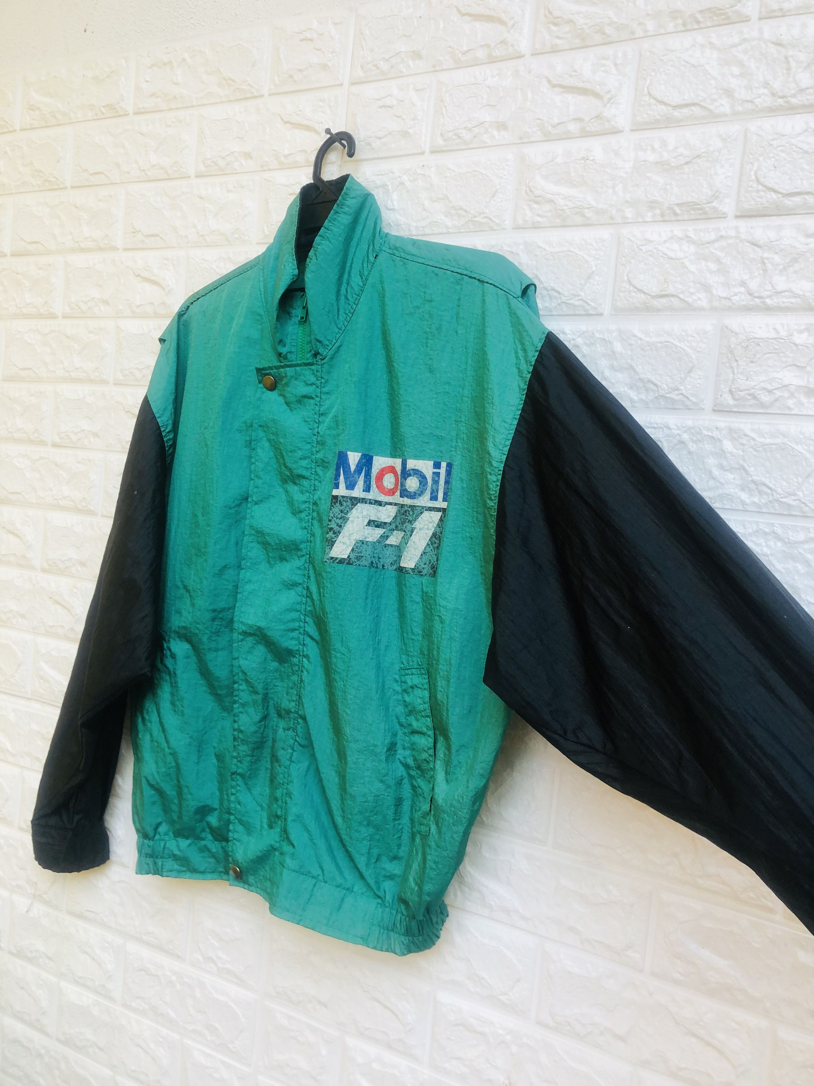 Japanese Brand × Vintage Vintage Mobil F-1 Formula One Japan Designer Fashion Style Size US L / EU 52-54 / 3 - 5 Thumbnail