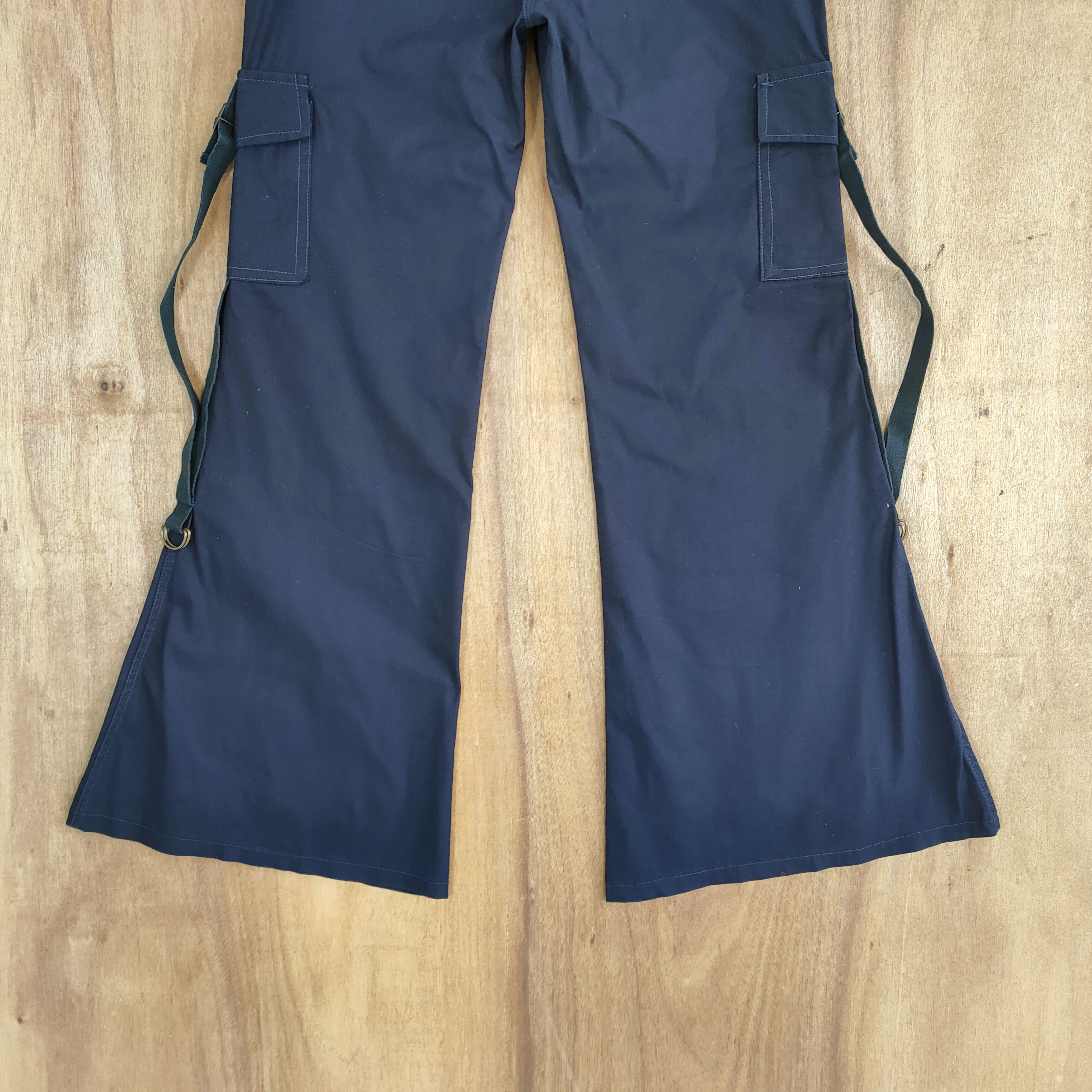Japanese Brand VINTAGE JAPANESE BRAND BONDAGE FLARE CARGO PANTS Size US 30 / EU 46 - 9 Thumbnail