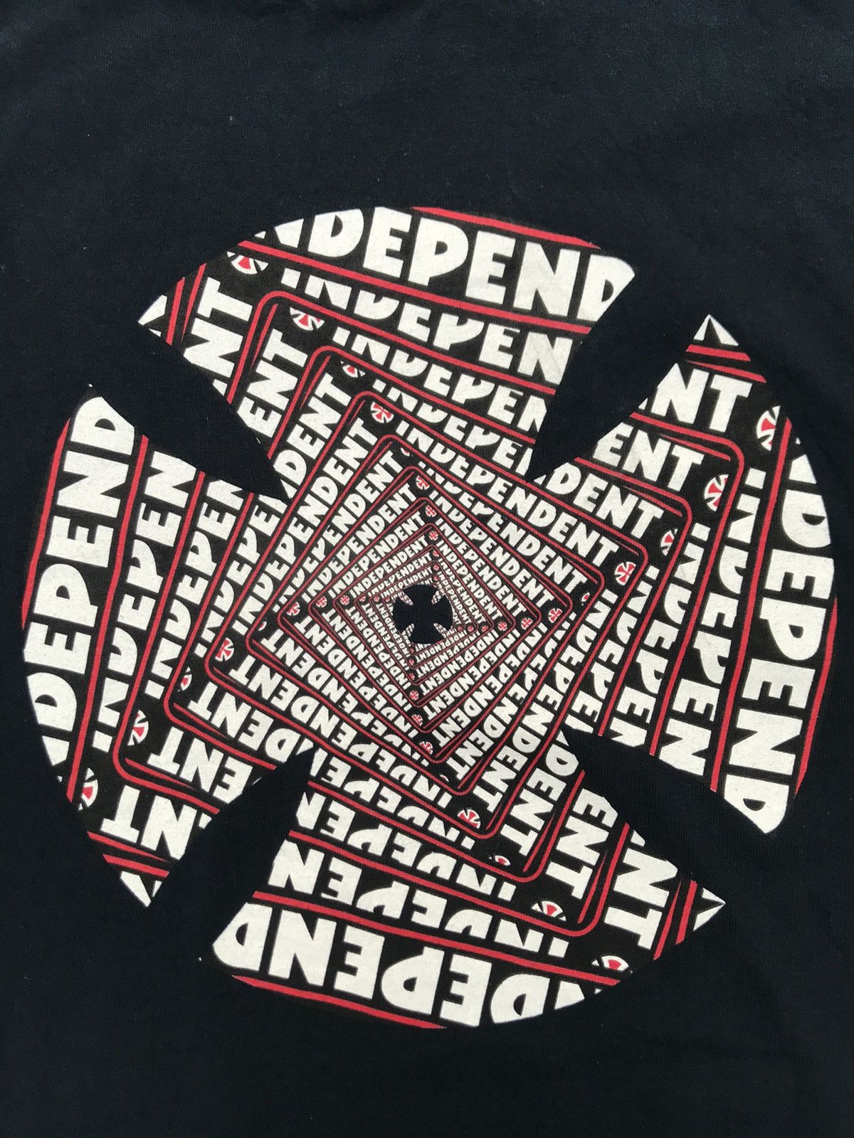 Independent Truck Co. vintage independent truck skateboard printed nhs large tee Size US L / EU 52-54 / 3 - 7 Thumbnail