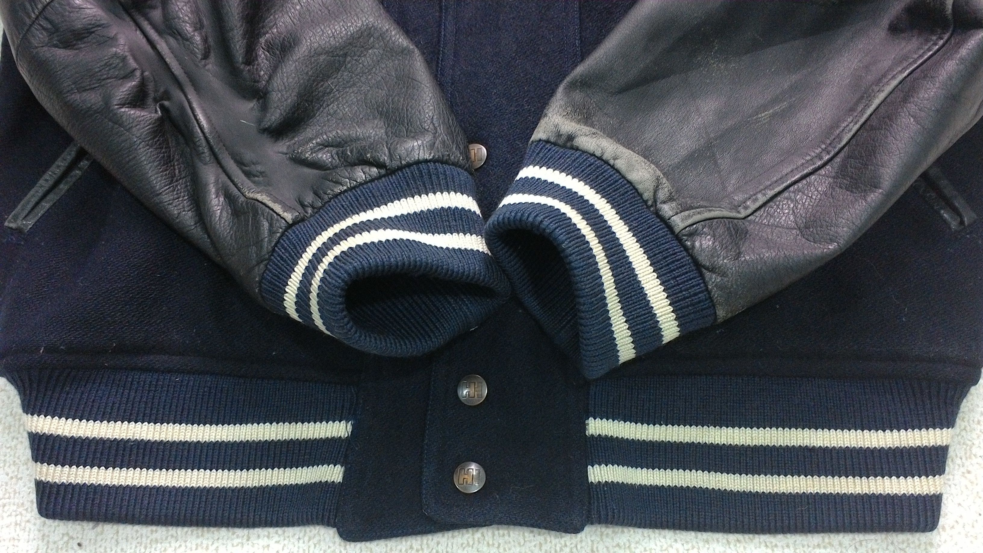 Helly Hansen VINTAGE HELLY HANSEN EMBROIDERY LEATHER VARSITY JACKET Size US L / EU 52-54 / 3 - 3 Thumbnail