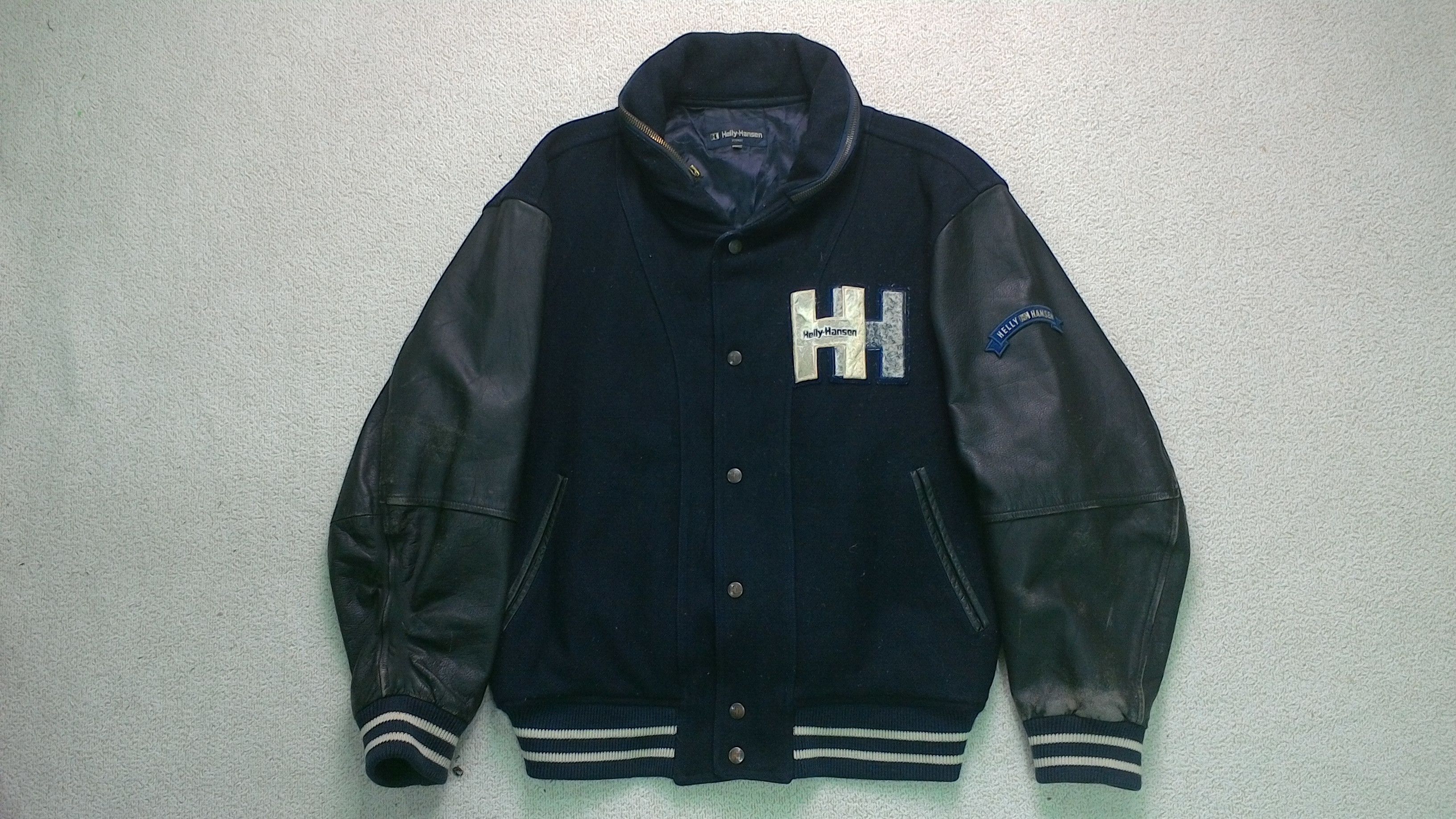 Helly Hansen VINTAGE HELLY HANSEN EMBROIDERY LEATHER VARSITY JACKET Size US L / EU 52-54 / 3 - 1 Thumbnail