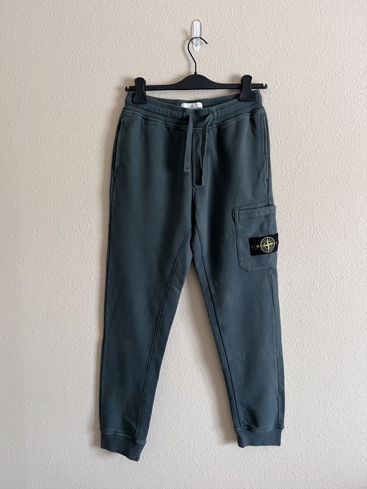 Stone island joggers green hot sale