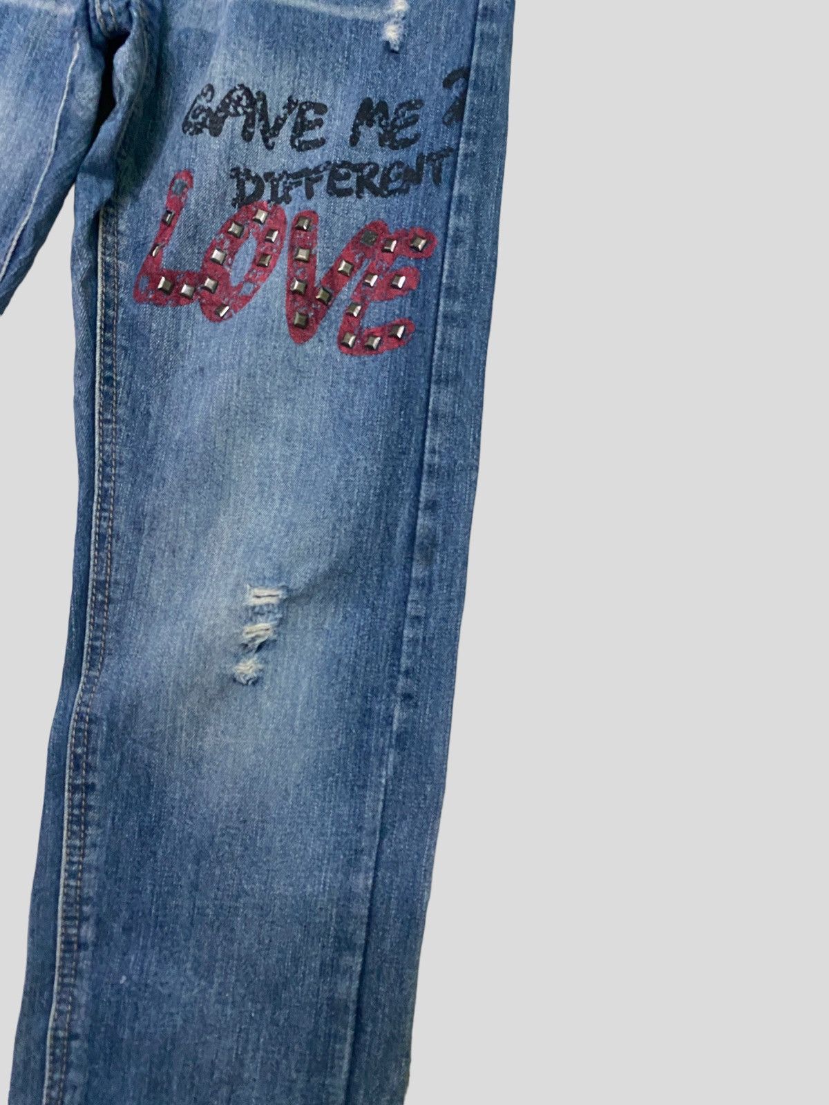 Designer × Japanese Brand × Vintage VINTAGE PINK LATTE GIVE ME A DIFFERENT LOVE DENIM Size 27" / US 4 / IT 40 - 5 Thumbnail