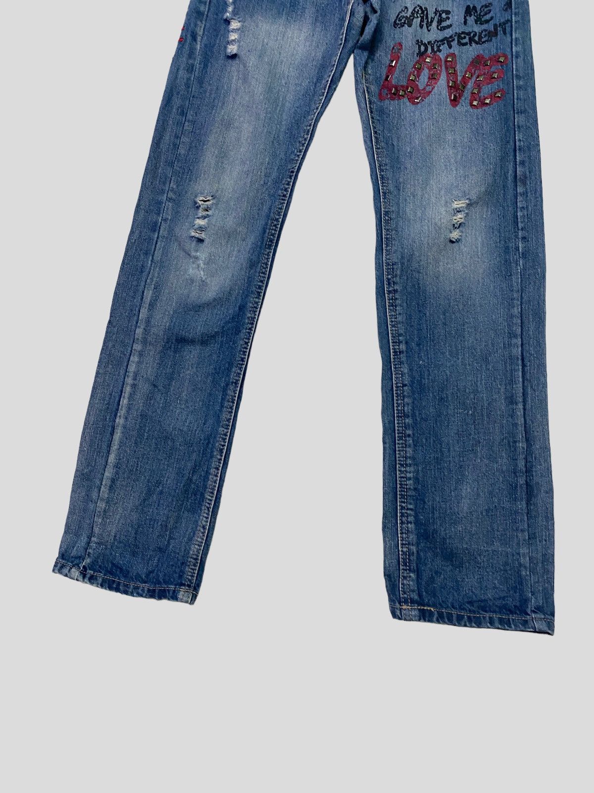 Designer × Japanese Brand × Vintage VINTAGE PINK LATTE GIVE ME A DIFFERENT LOVE DENIM Size 27" / US 4 / IT 40 - 4 Thumbnail