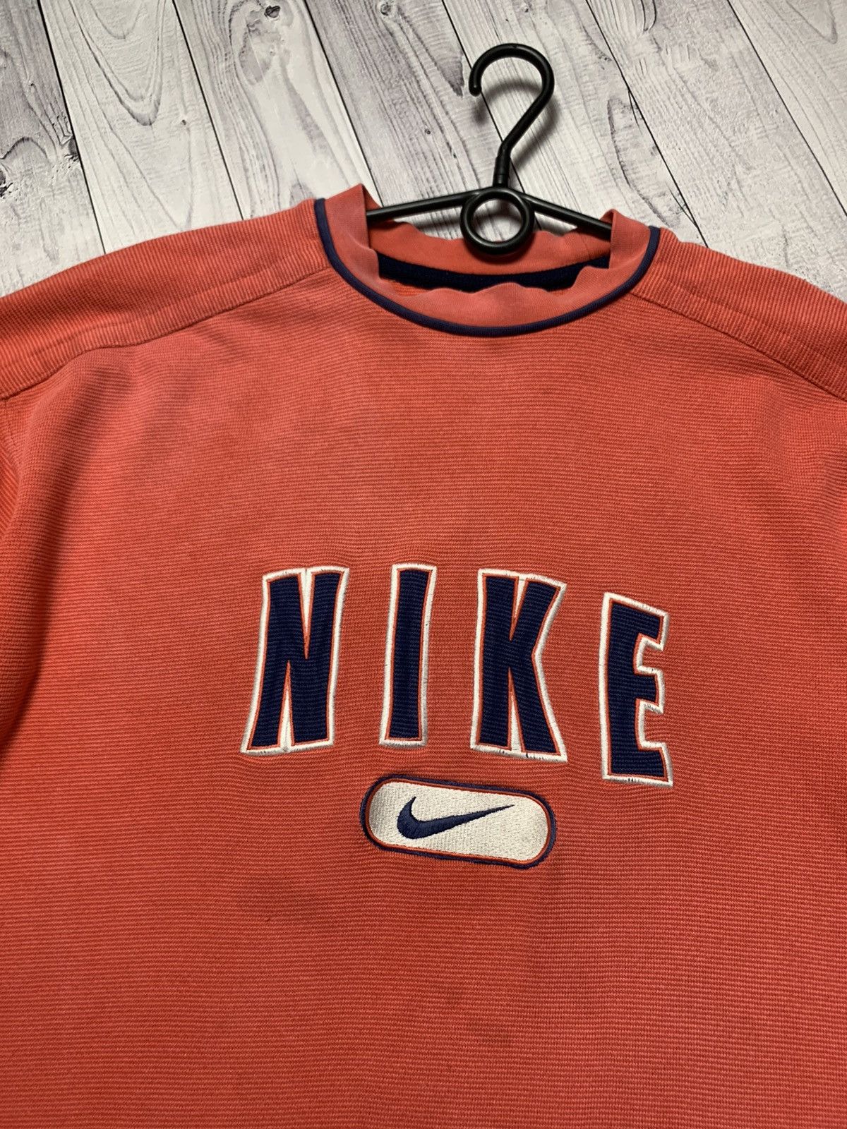 Nike × Vintage Vintage Nike sweatshirt big logo red size M Size US M / EU 48-50 / 2 - 3 Thumbnail
