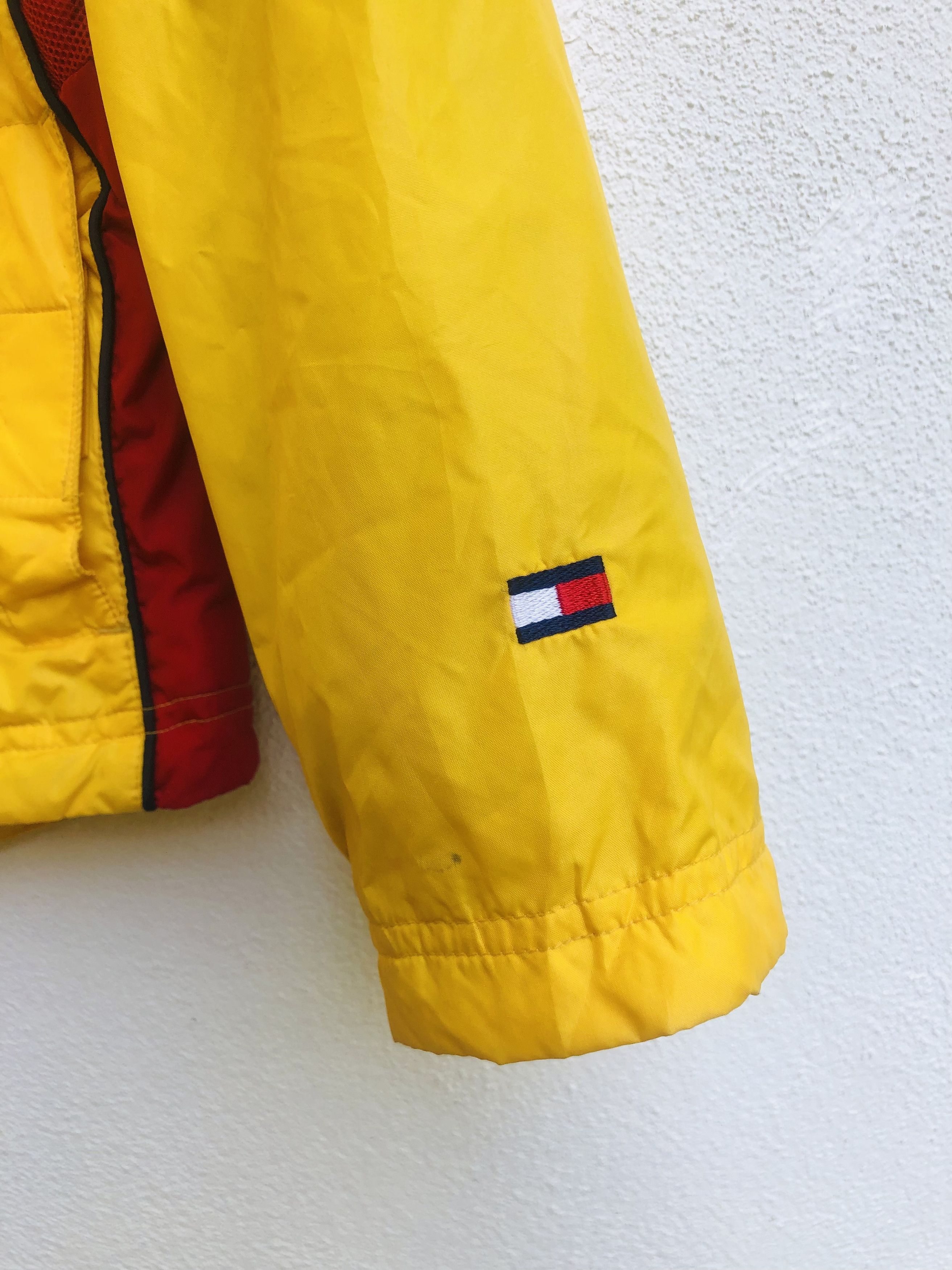 Japanese Brand × Tommy Hilfiger Vintage Tommy Hilfiger Travis Scott Fashion Style Jacket Size US S / EU 44-46 / 1 - 5 Thumbnail