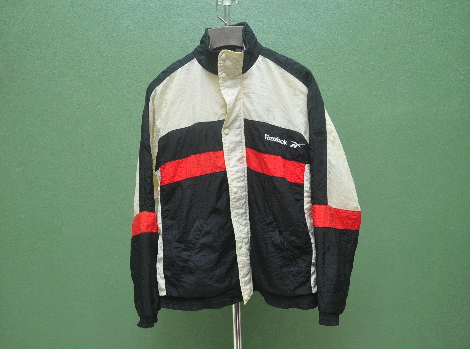 Designer × Japanese Brand × Reebok Vintage Reebok Windbreaker Sweater Size US M / EU 48-50 / 2 - 1 Thumbnail