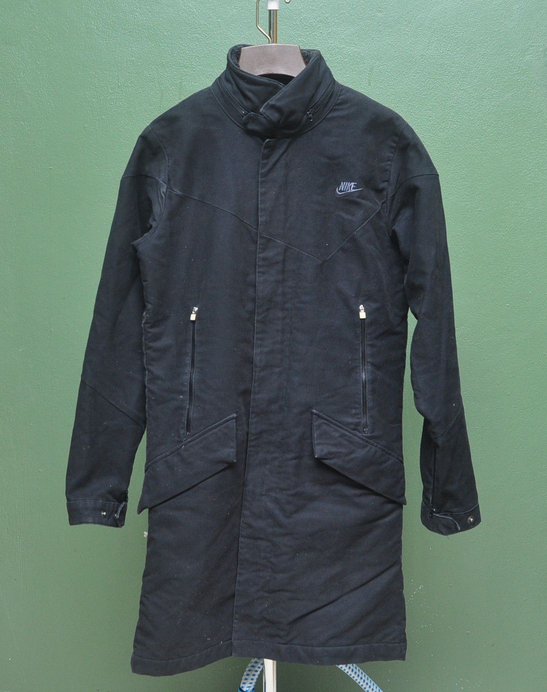Nike Vintgae Nike Long Jacket Designer Fashion Style Size M / US 6-8 / IT 42-44 - 1 Thumbnail