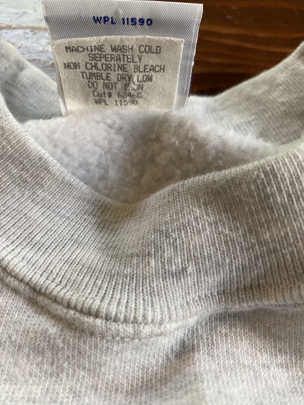 Vintage Vintage 90’s Marymount University MV Crewneck Sweatshirt Size US XL / EU 56 / 4 - 11 Thumbnail