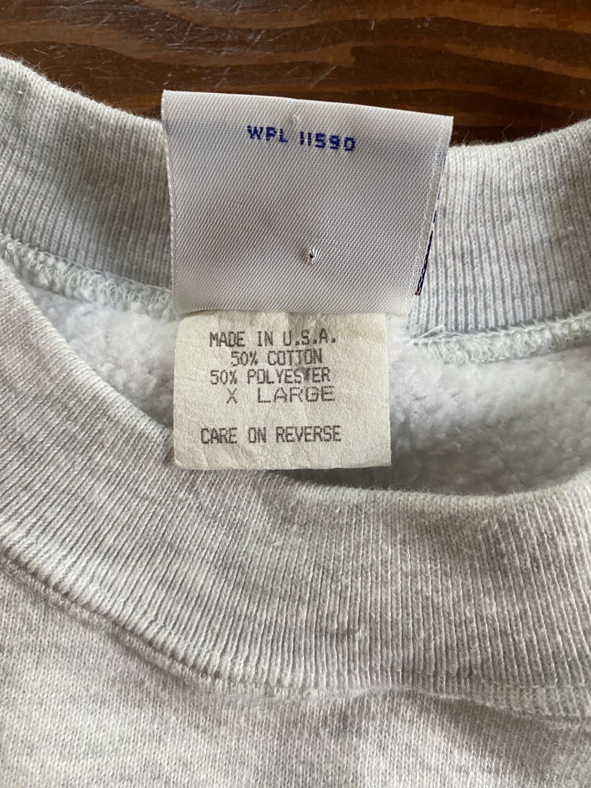 Vintage Vintage 90’s Marymount University MV Crewneck Sweatshirt Size US XL / EU 56 / 4 - 10 Thumbnail
