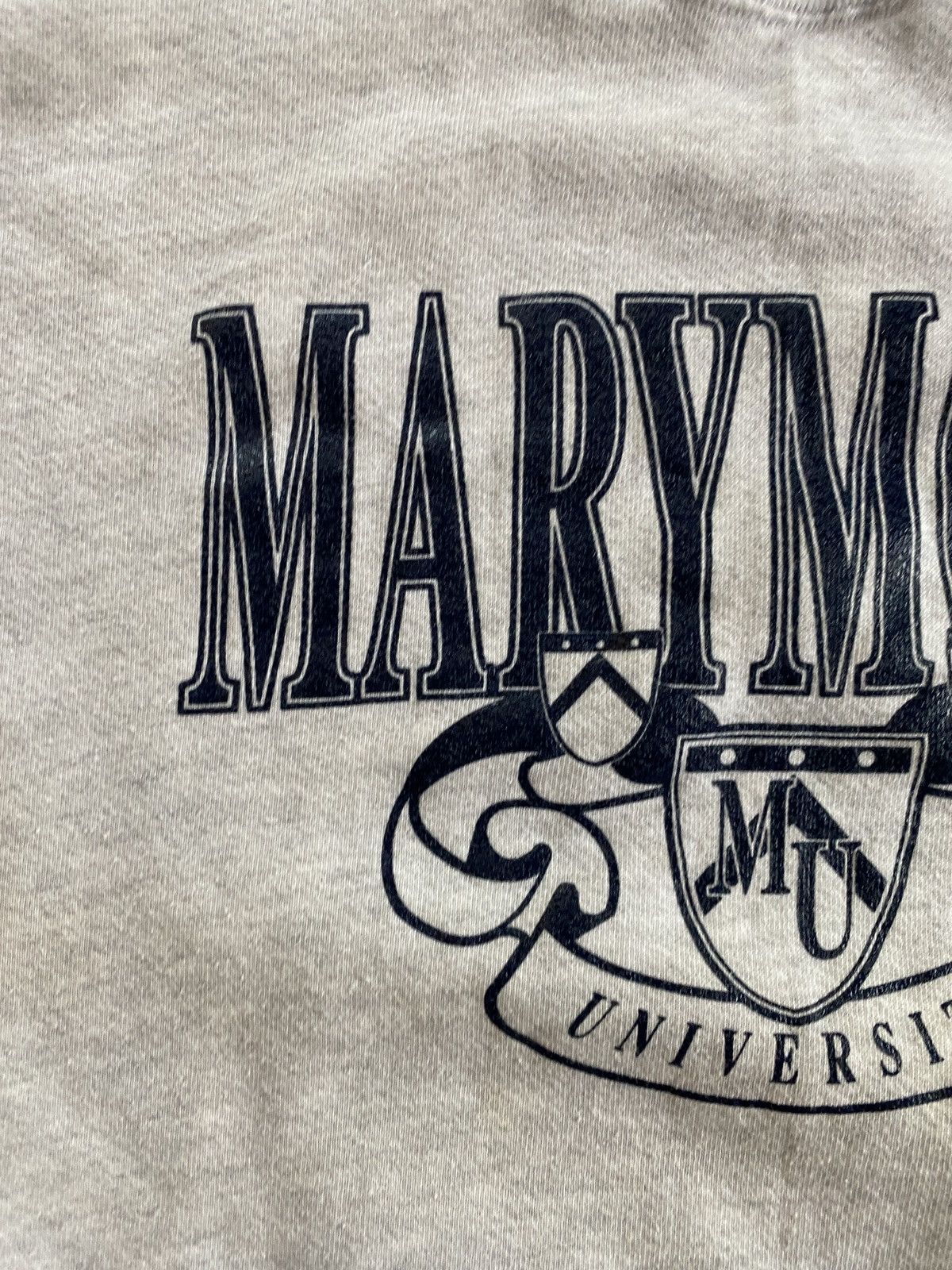 Vintage Vintage 90’s Marymount University MV Crewneck Sweatshirt Size US XL / EU 56 / 4 - 4 Thumbnail