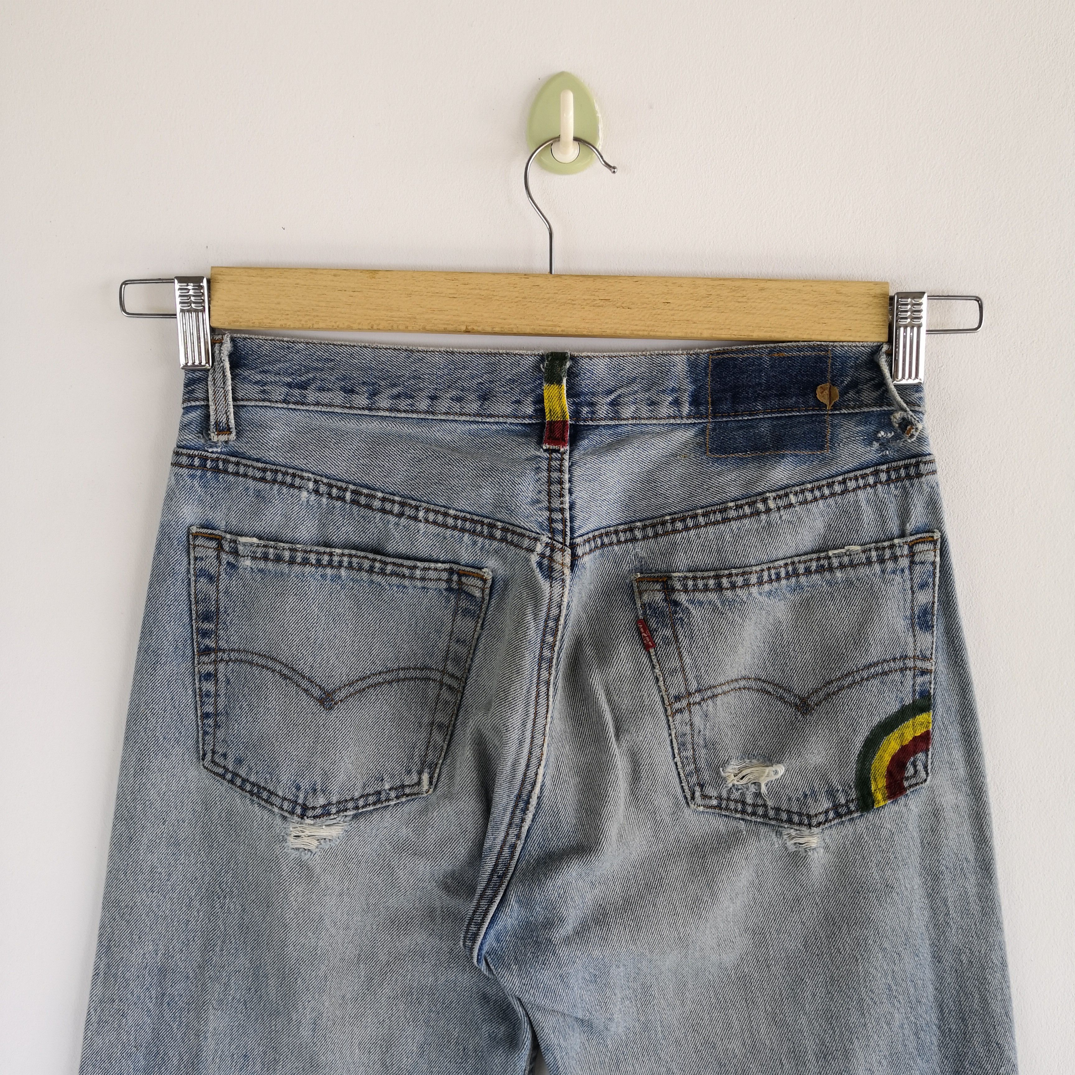 Levi's Vintage Levis 501 Light Wash Jeans Levi's Distressed Denim Size US 30 / EU 46 - 5 Thumbnail