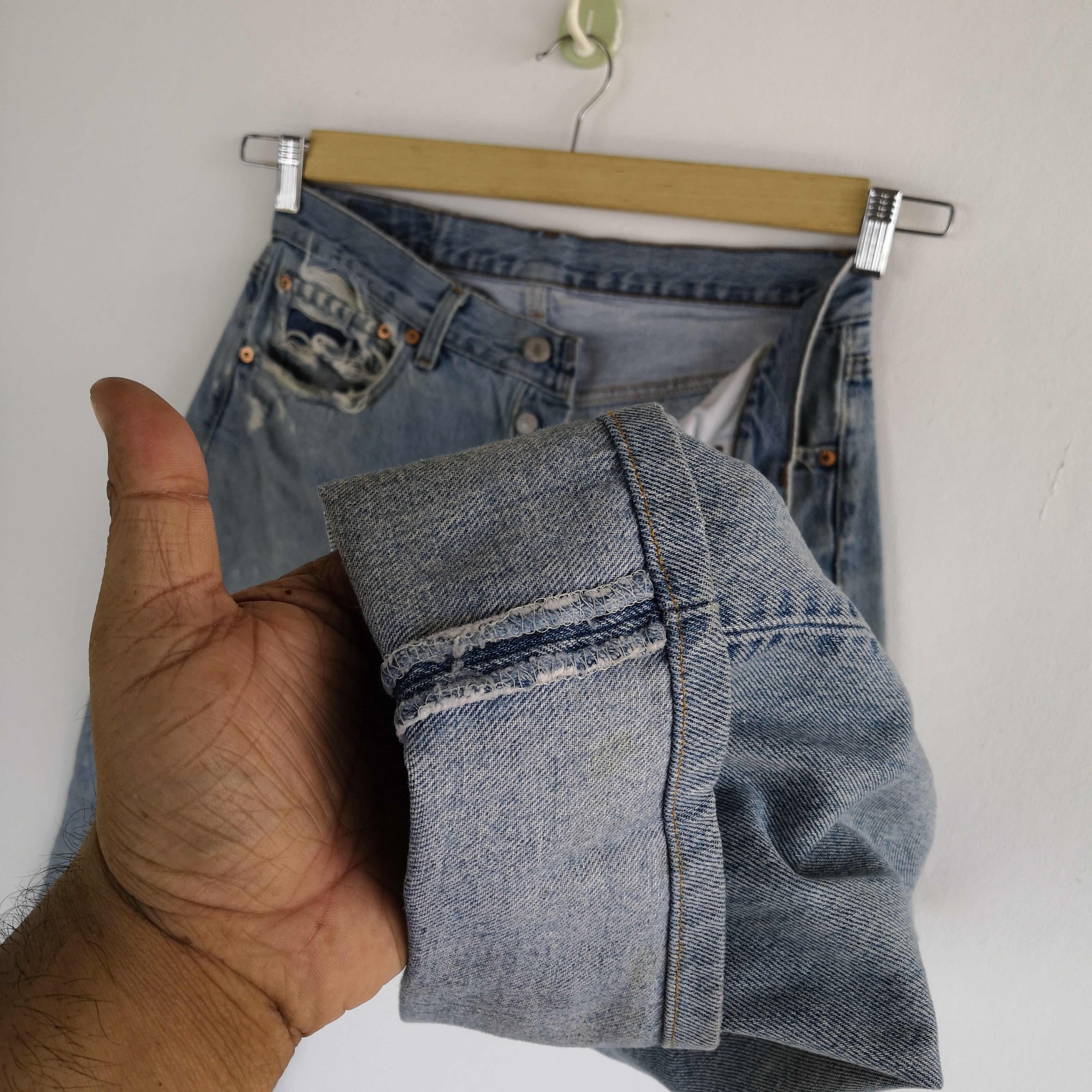 Levi's Vintage Levis 501 Light Wash Jeans Levi's Distressed Denim Size US 30 / EU 46 - 11 Thumbnail