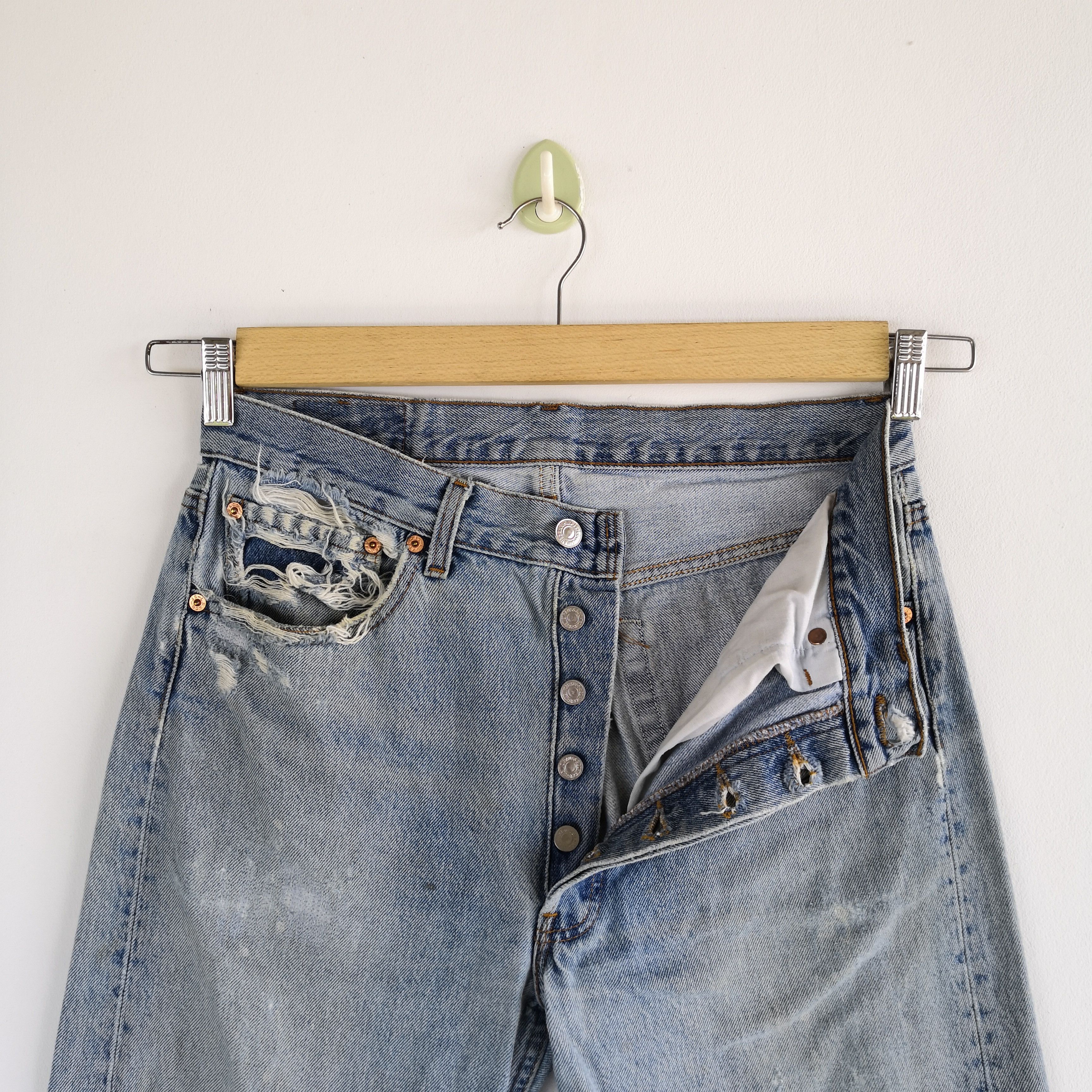 Levi's Vintage Levis 501 Light Wash Jeans Levi's Distressed Denim Size US 30 / EU 46 - 9 Thumbnail