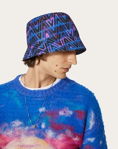 Valentino VALENTINO reversible black neon print optical V bucket hat Size ONE SIZE - 3 Thumbnail