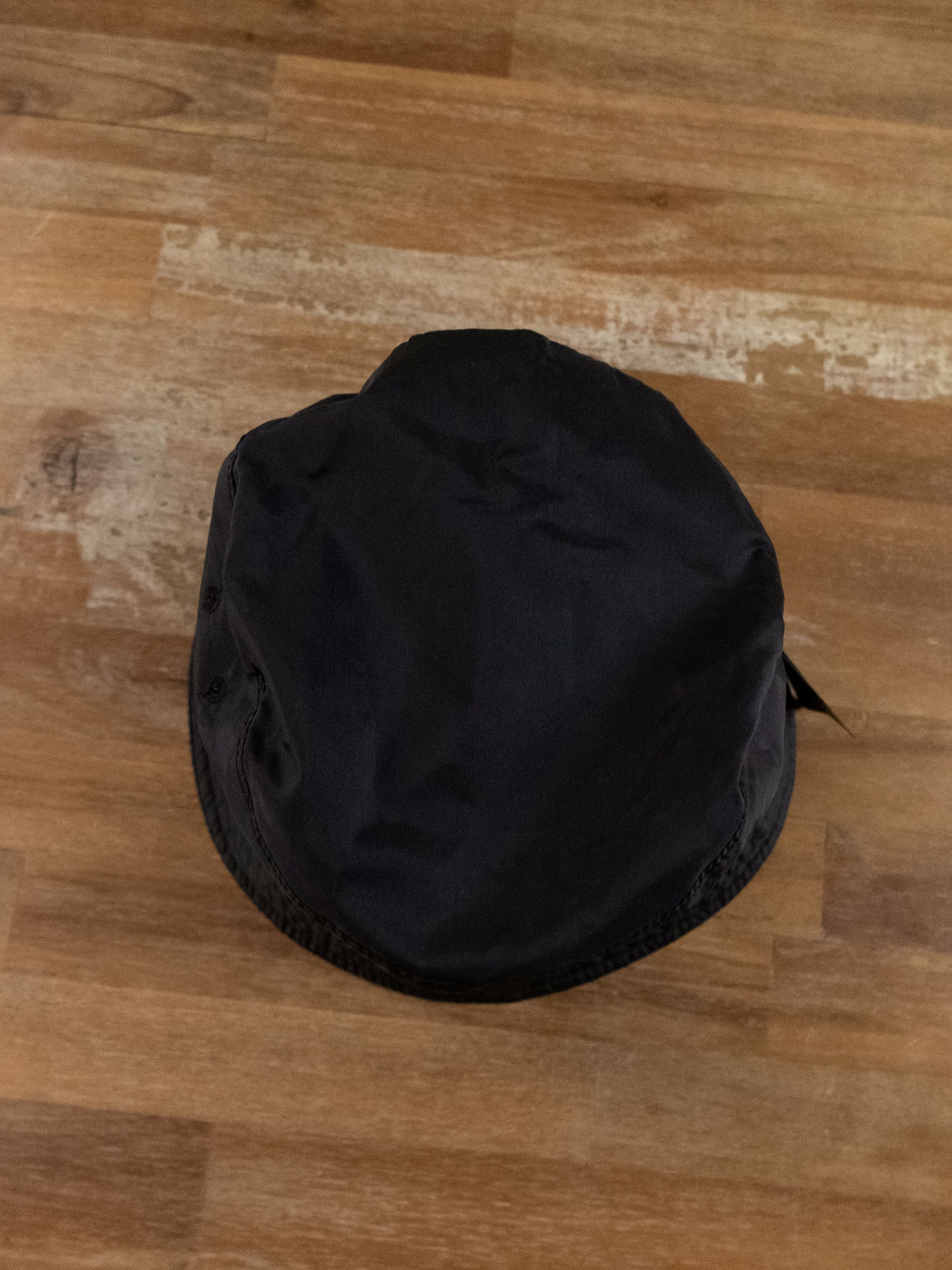 Valentino VALENTINO reversible black neon print optical V bucket hat Size ONE SIZE - 9 Thumbnail