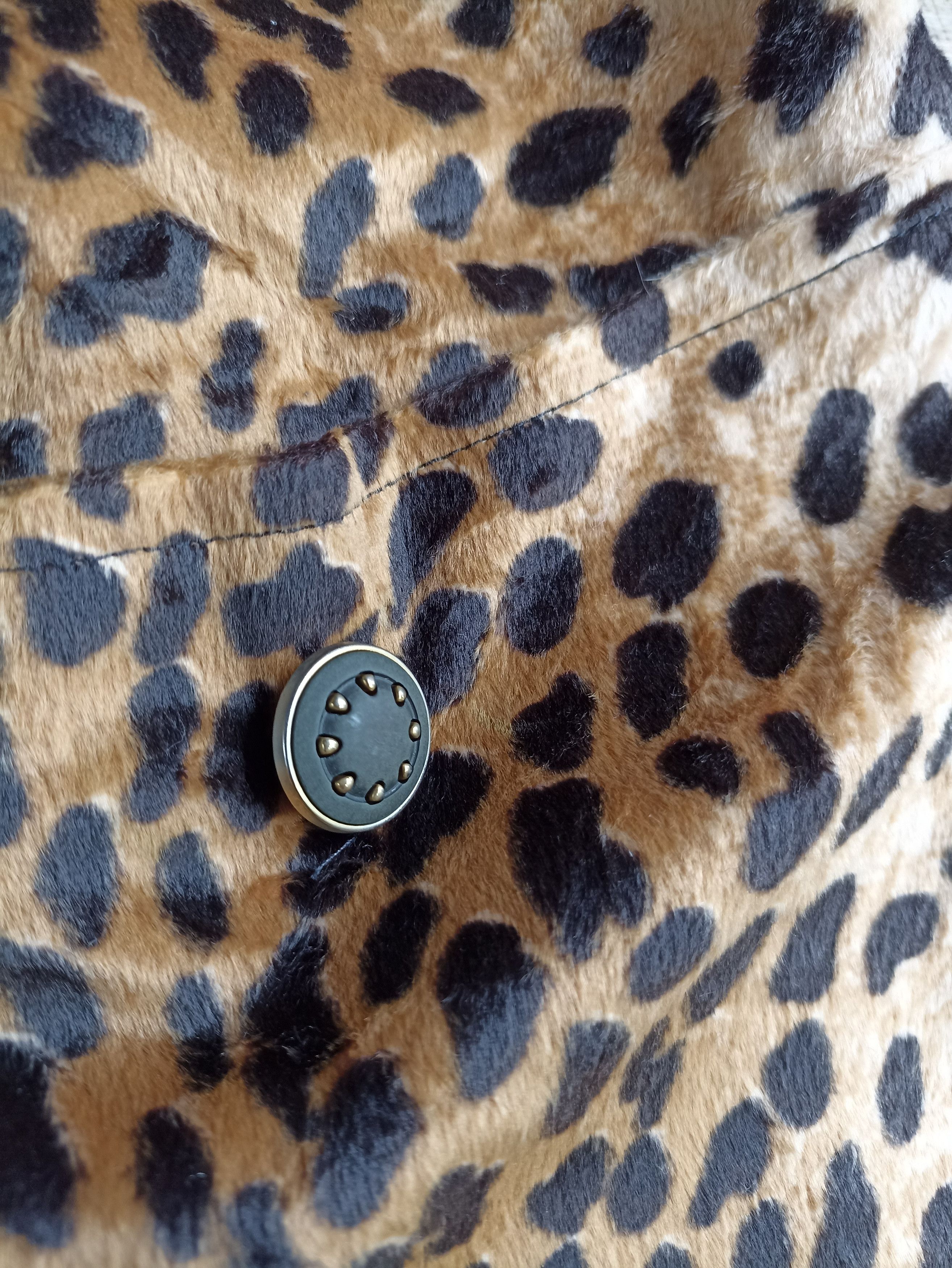 Japanese Brand × Vintage Unknown Brand Leopard Fleece Coat Jacket Size US M / EU 48-50 / 2 - 5 Thumbnail
