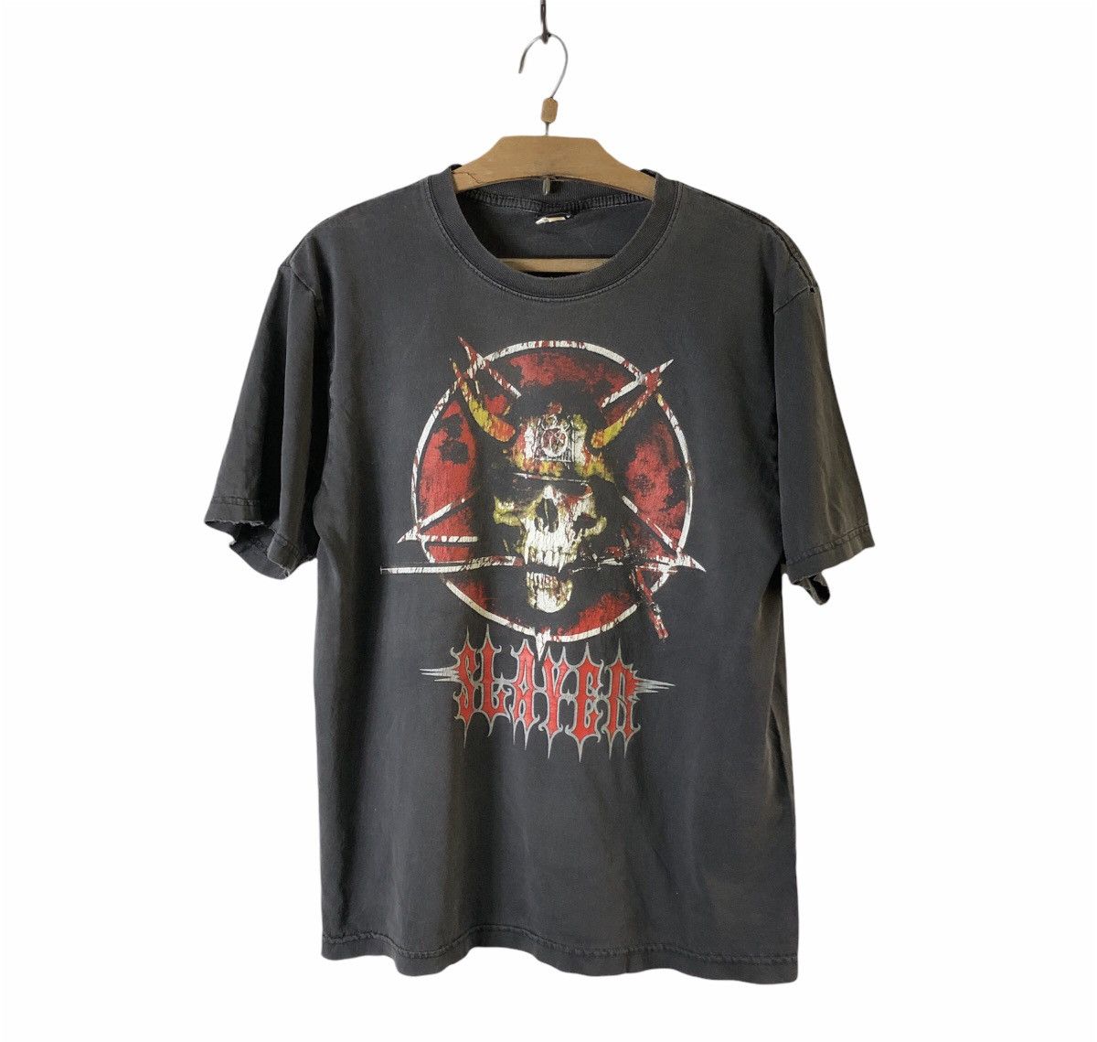 Vintage Slayer Skull Metal Distressed Tshirt Size US L / EU 52-54 / 3 - 1 Thumbnail