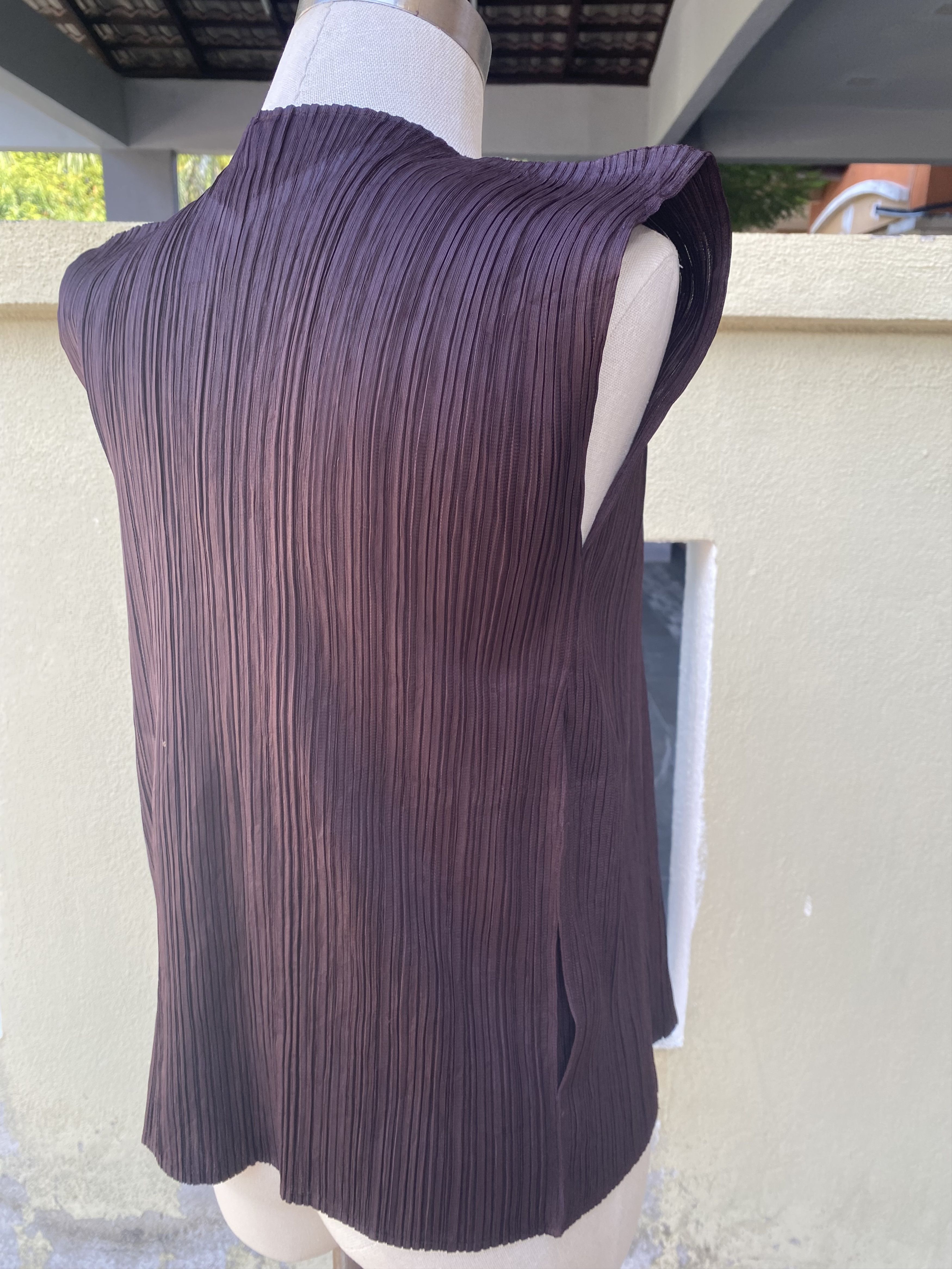 Pleats Please Issey Miyake dark purple vest Size L / US 10 / IT 46 - 4 Thumbnail