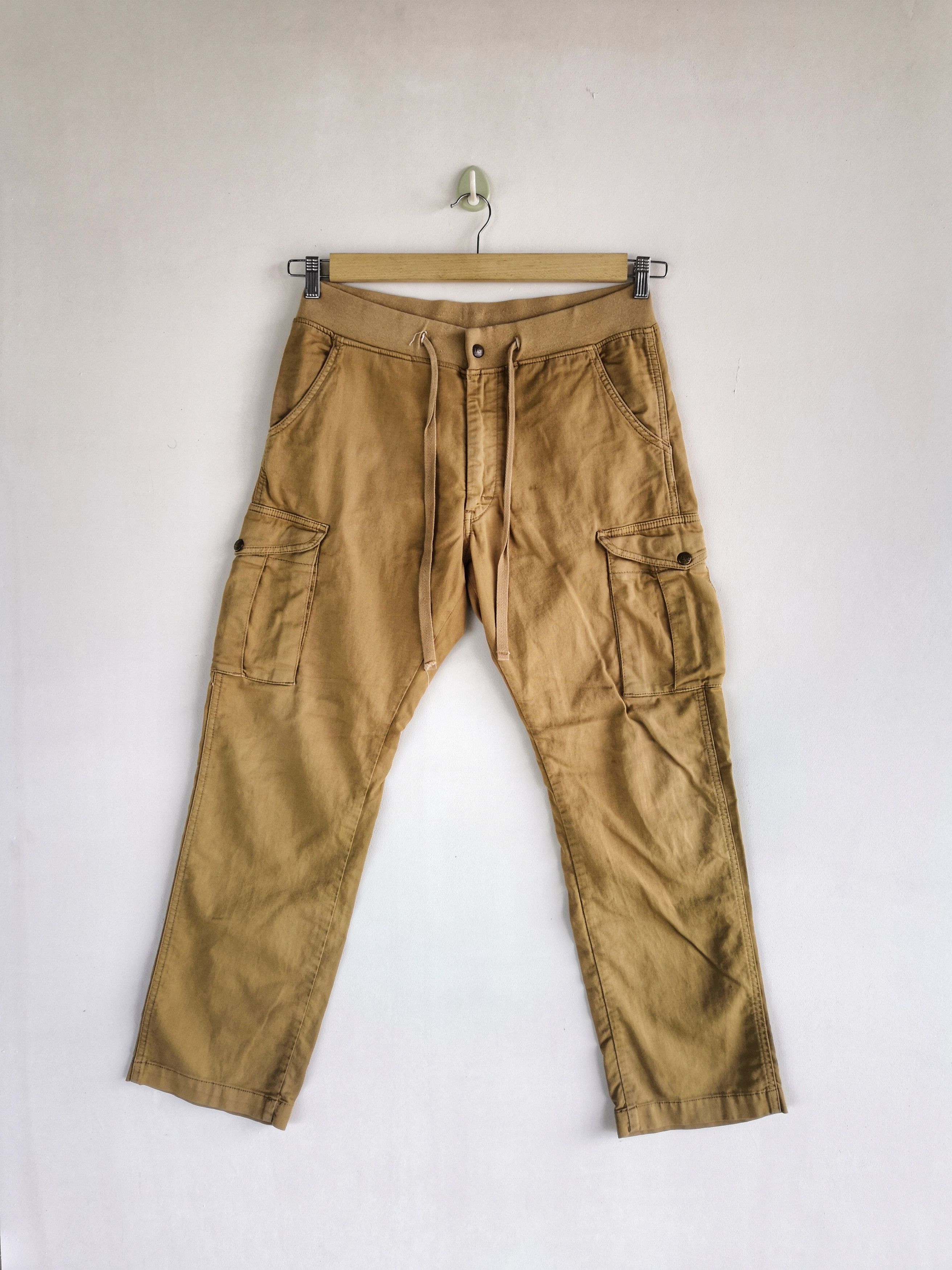 Japanese Brand × Vintage Vintage Lee Cargo Pants Multi Pocket Bondage Trousers Size US 34 / EU 50 - 1 Thumbnail