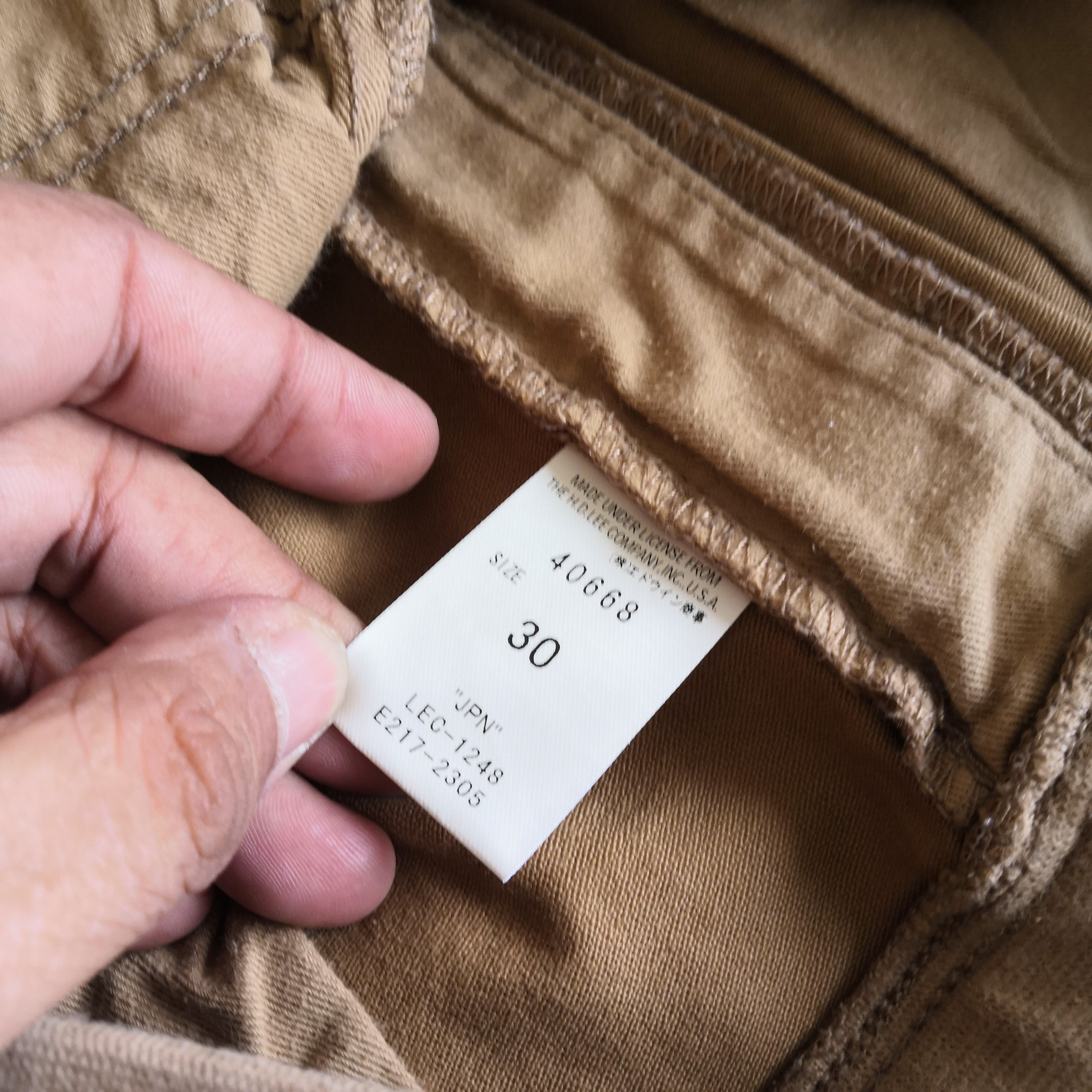 Japanese Brand × Vintage Vintage Lee Cargo Pants Multi Pocket Bondage Trousers Size US 34 / EU 50 - 6 Thumbnail