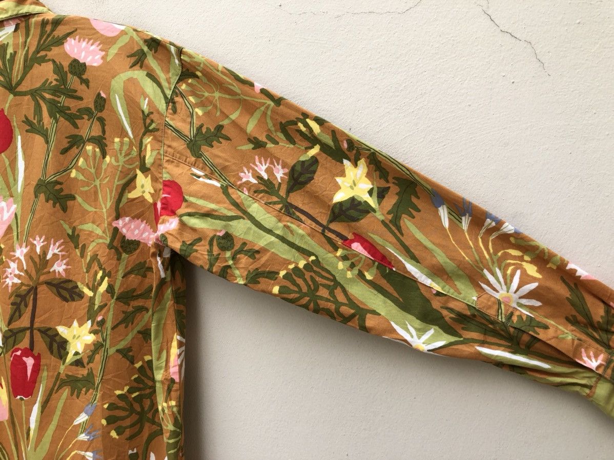 Vintage Vintage Kozue Naito HobGoblin Japan Flower LS Hawaiian Shirt Size US M / EU 48-50 / 2 - 19 Thumbnail