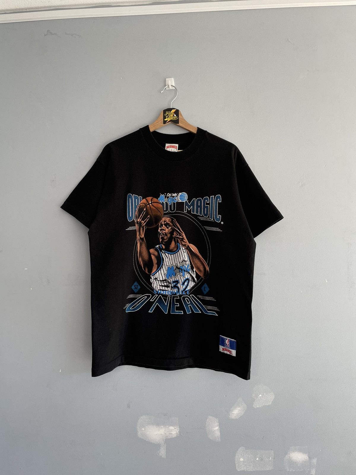image of Nutmeg x Vintage Orlando Magic Shaquille O’Neal Rookie Graphic Rap Tee Size L in Black, Men's