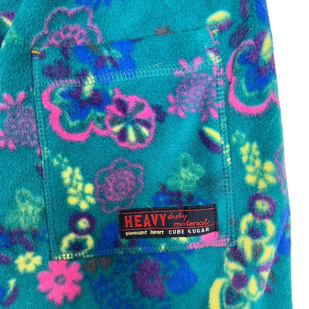 Japanese Brand 🔥 CUBE SUGAR PRINTED FLEECE SHORT PANTS Size US 30 / EU 46 - 9 Thumbnail