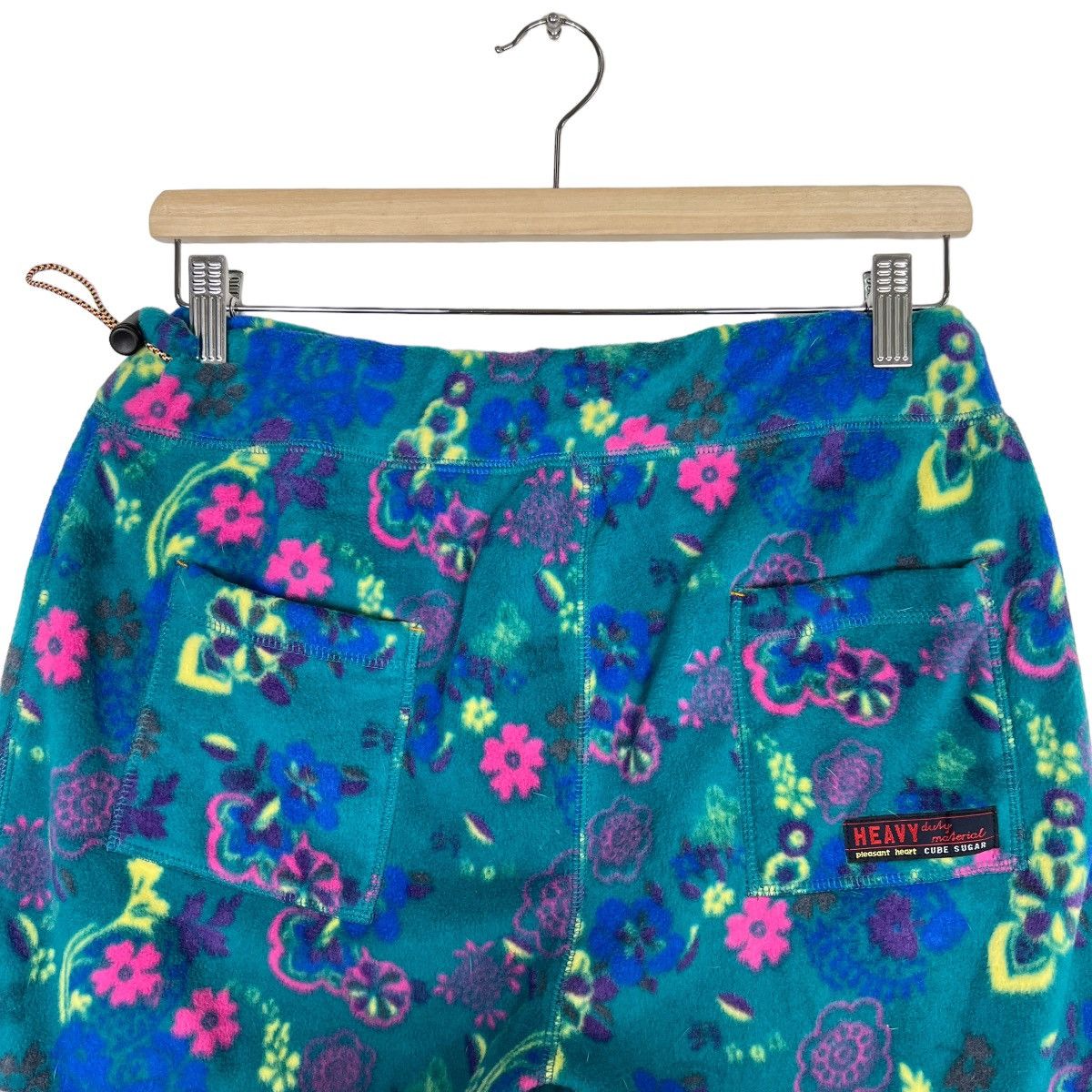 Japanese Brand 🔥 CUBE SUGAR PRINTED FLEECE SHORT PANTS Size US 30 / EU 46 - 7 Thumbnail