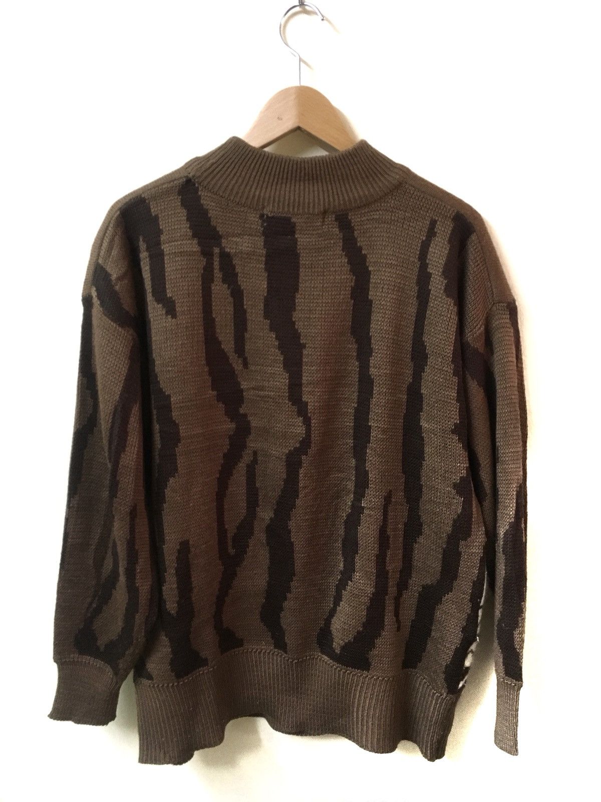 Japanese Brand Japanese Brand Cerise knitwear tiger motif Size US L / EU 52-54 / 3 - 6 Thumbnail