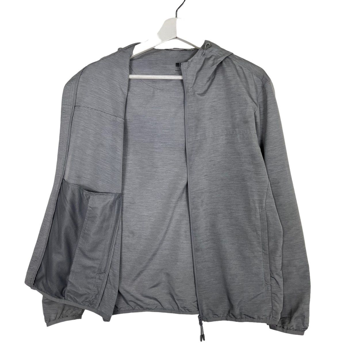 Japanese Brand × Uniqlo Uniqlo Windbreaker hoodies Size US S / EU 44-46 / 1 - 6 Thumbnail