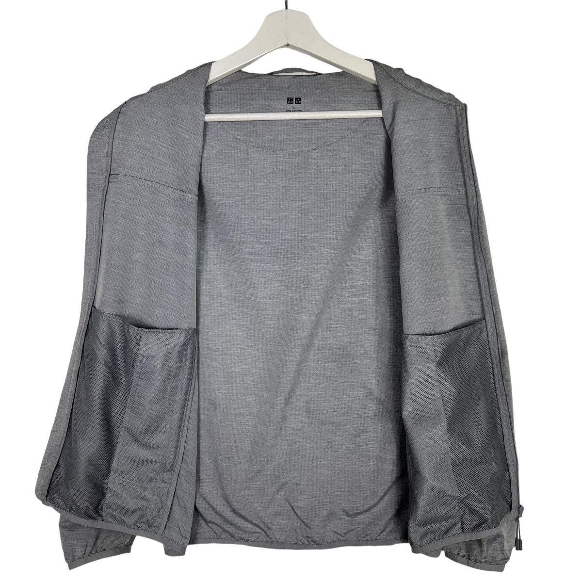 Japanese Brand × Uniqlo Uniqlo Windbreaker hoodies Size US S / EU 44-46 / 1 - 7 Thumbnail