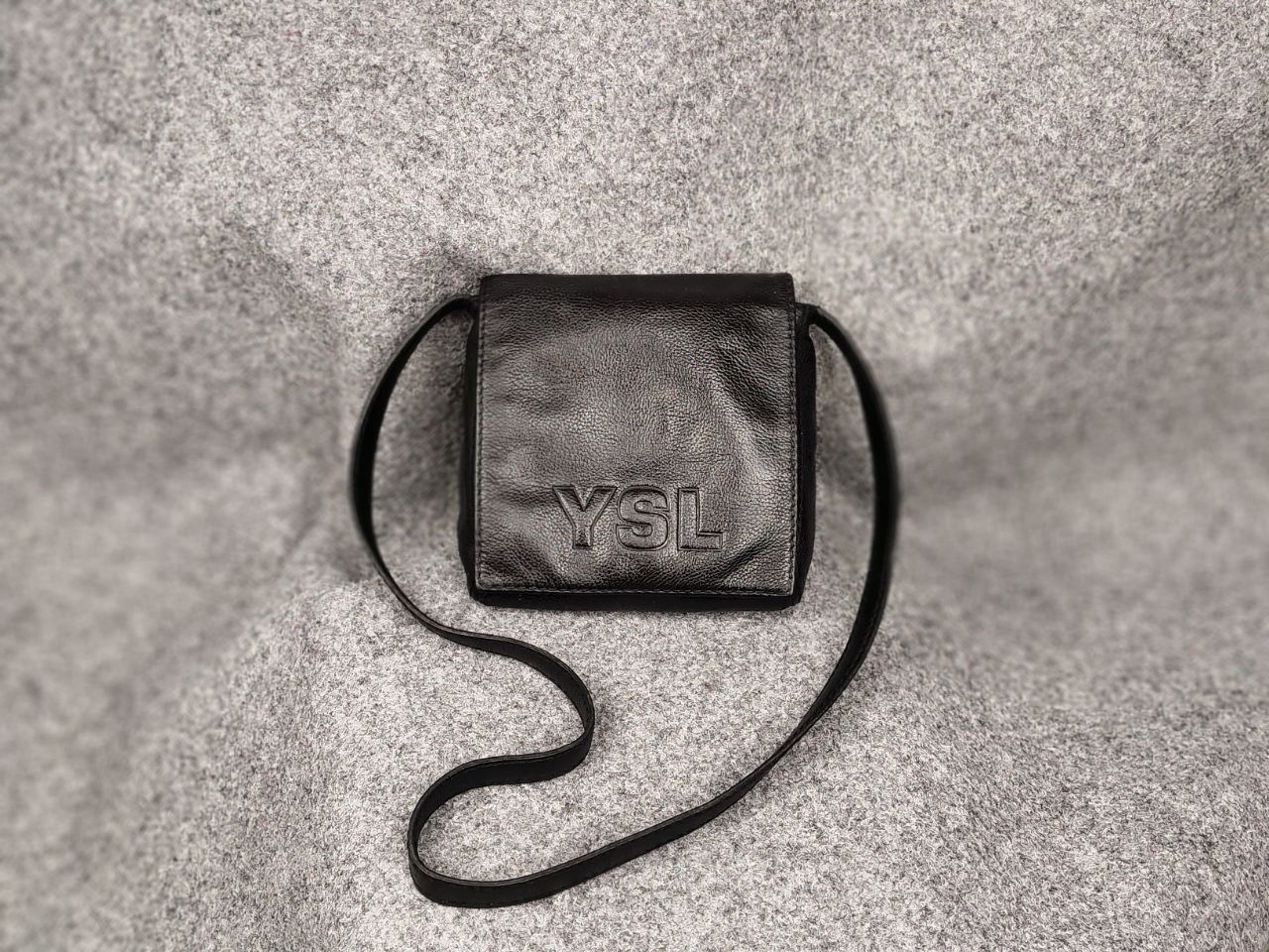 Yves Saint Laurent Vintage Black leather Shoulder Bag YSL