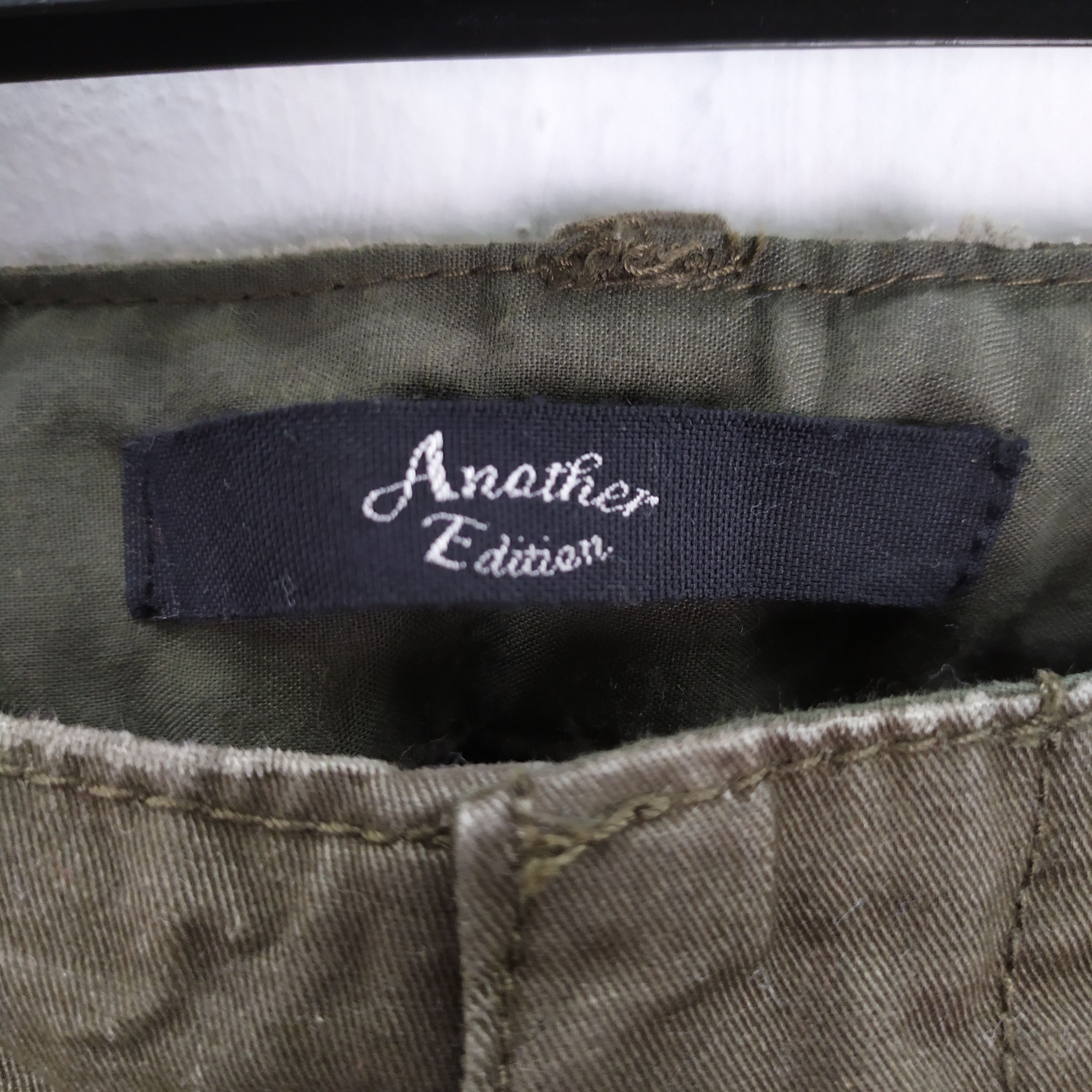 Another Influence × Japanese Brand × Seditionaries Another Edition Cropped / Short Cargo Pants Utility pant Size US 26 / EU 42 - 8 Thumbnail