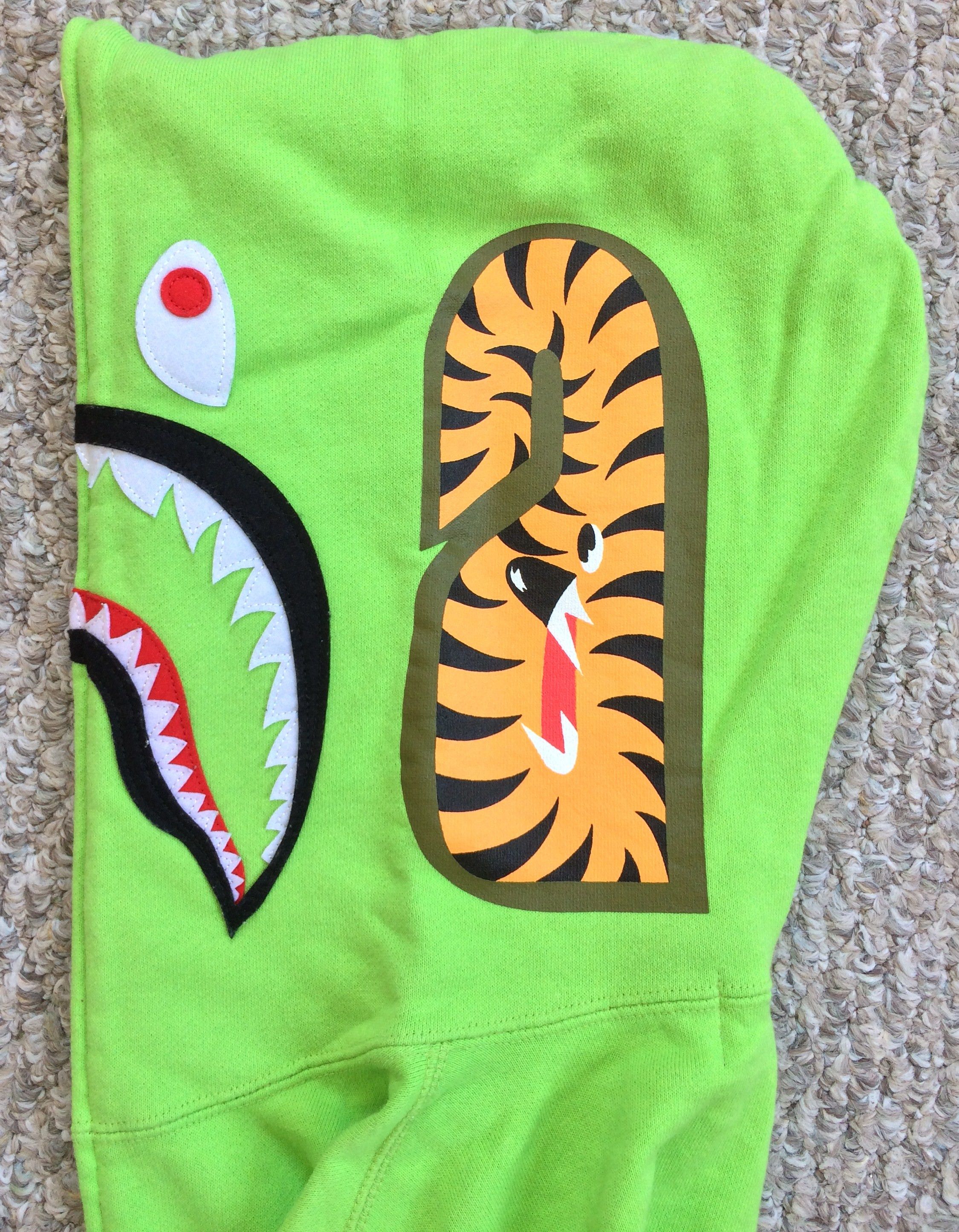 Bape Bathing Ape Green Camo Shark Hoodie Size XS / US 0-2 / IT 36-38 - 3 Thumbnail