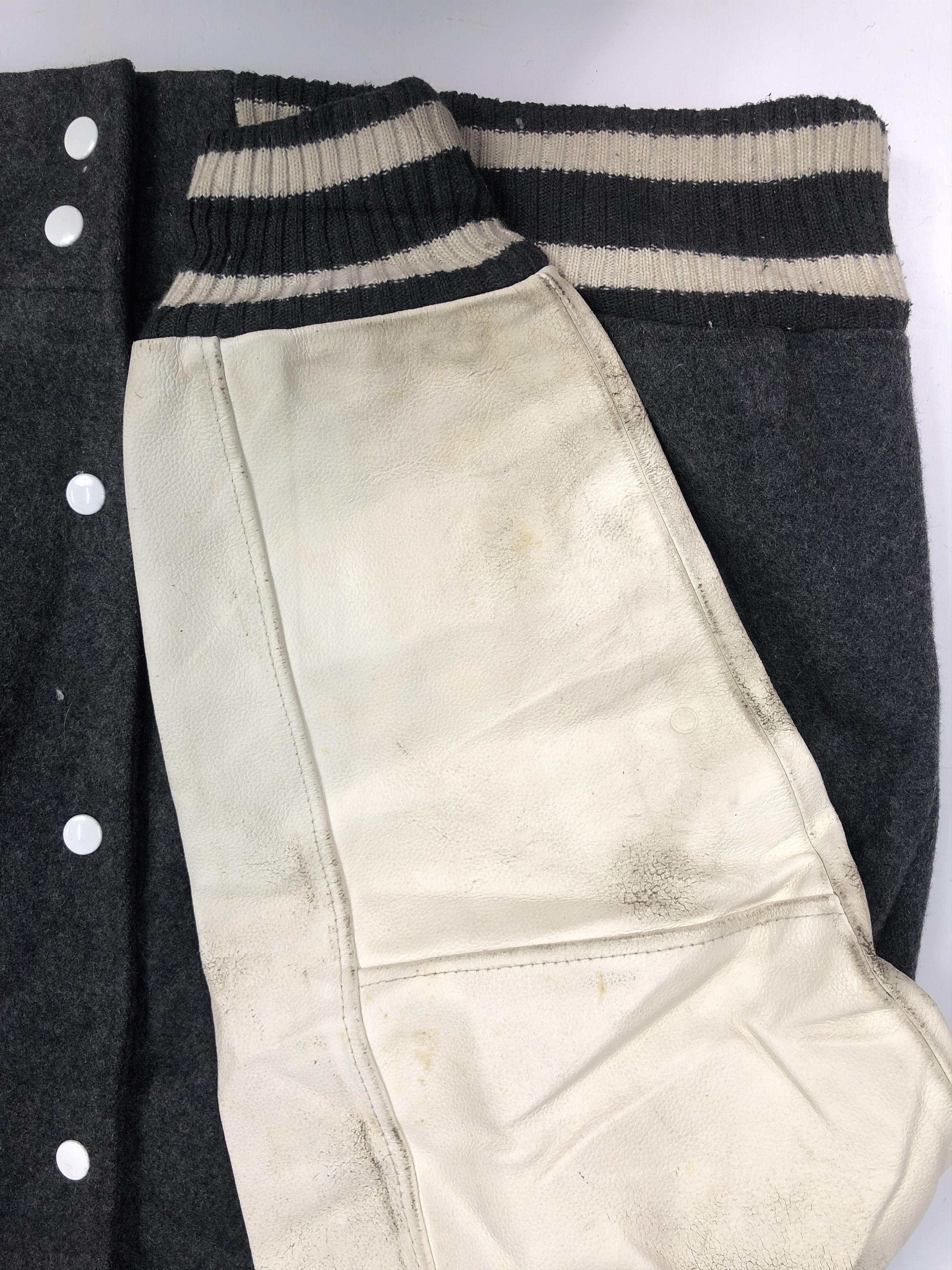 Japanese Brand × Vintage Vintage 90s Japanese Brand Varsity Jacket Leather V0043 Size US XL / EU 56 / 4 - 7 Thumbnail