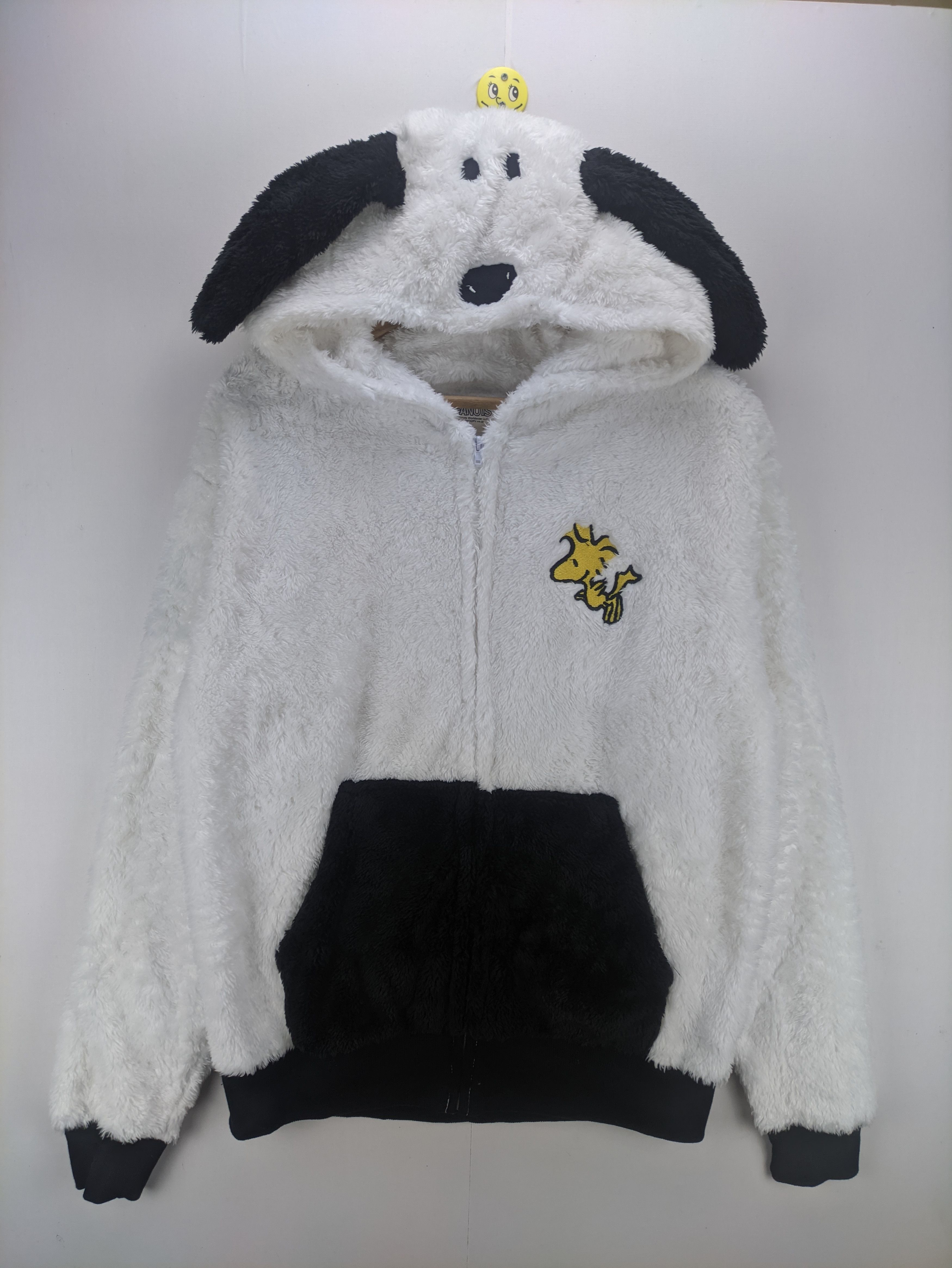 image of Stealsfleece Hoodie Peanuts Snoopy Face Hood Zip Up in Black White, Women's (Size Medium)