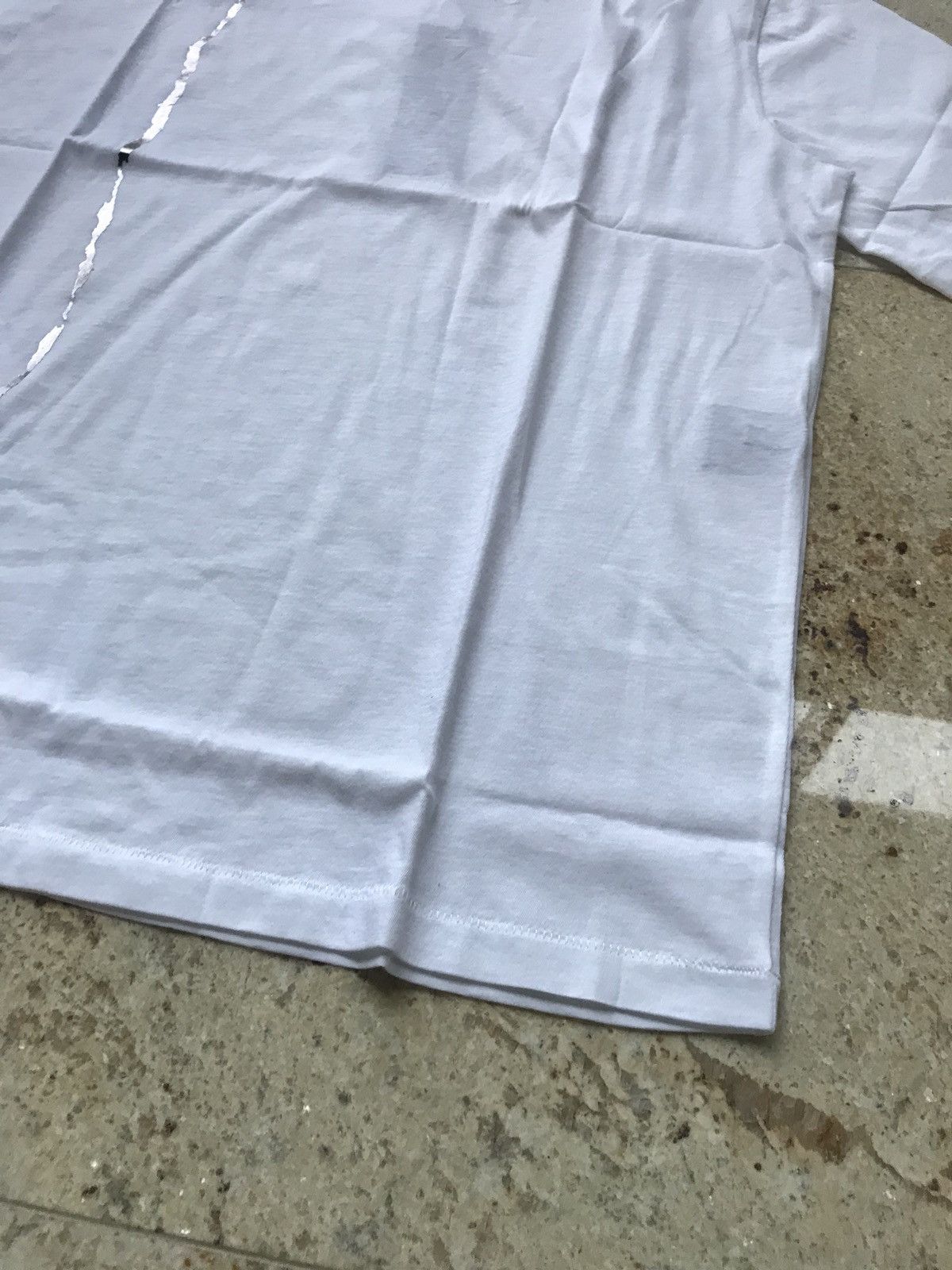 Haider Ackermann Tee With Gold Foil Print Size US S / EU 44-46 / 1 - 3 Thumbnail