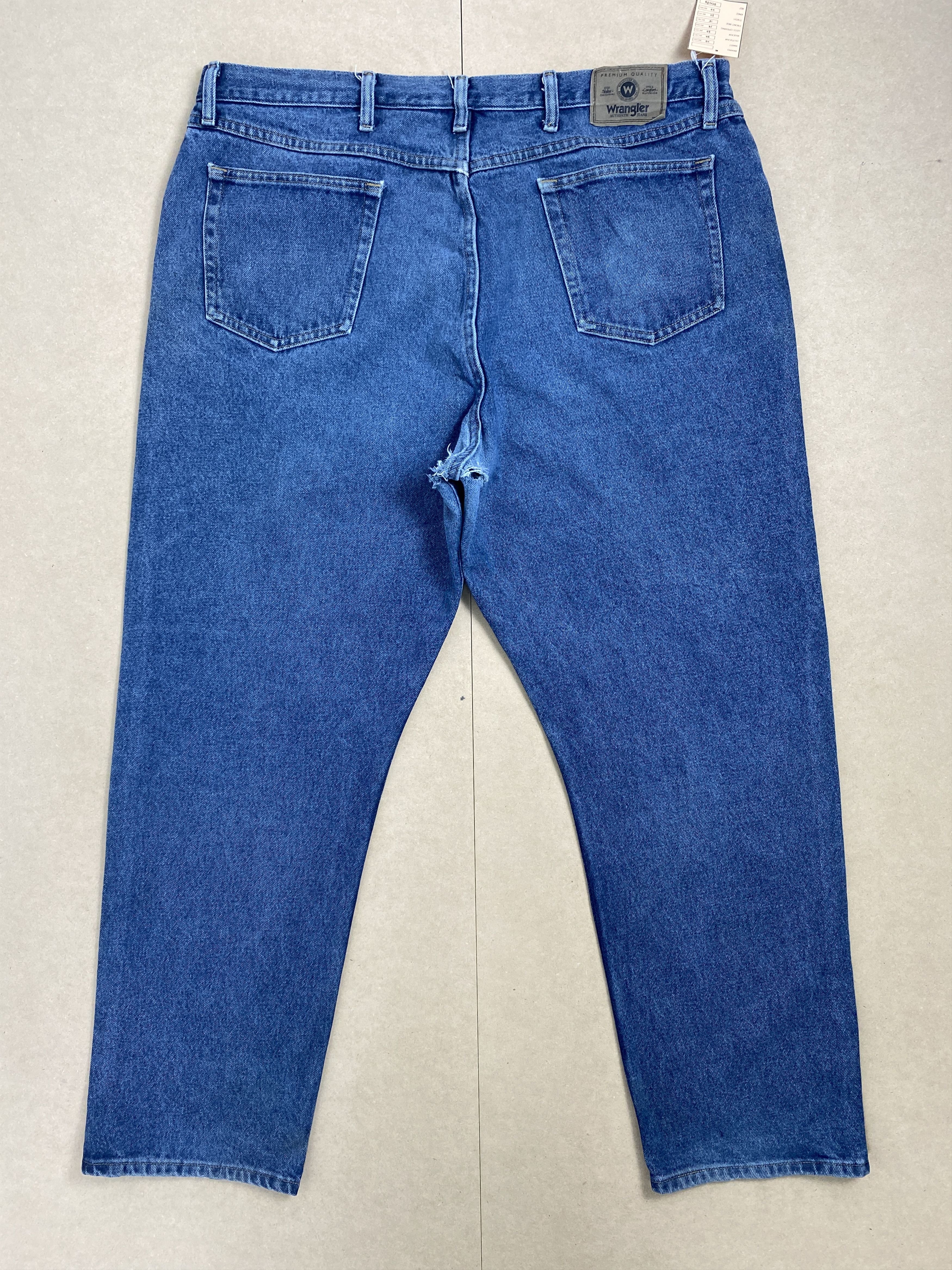 Vintage Vintage Wrangler Straight Cut Distressed Blue Jeans Size US 43 - 5 Thumbnail