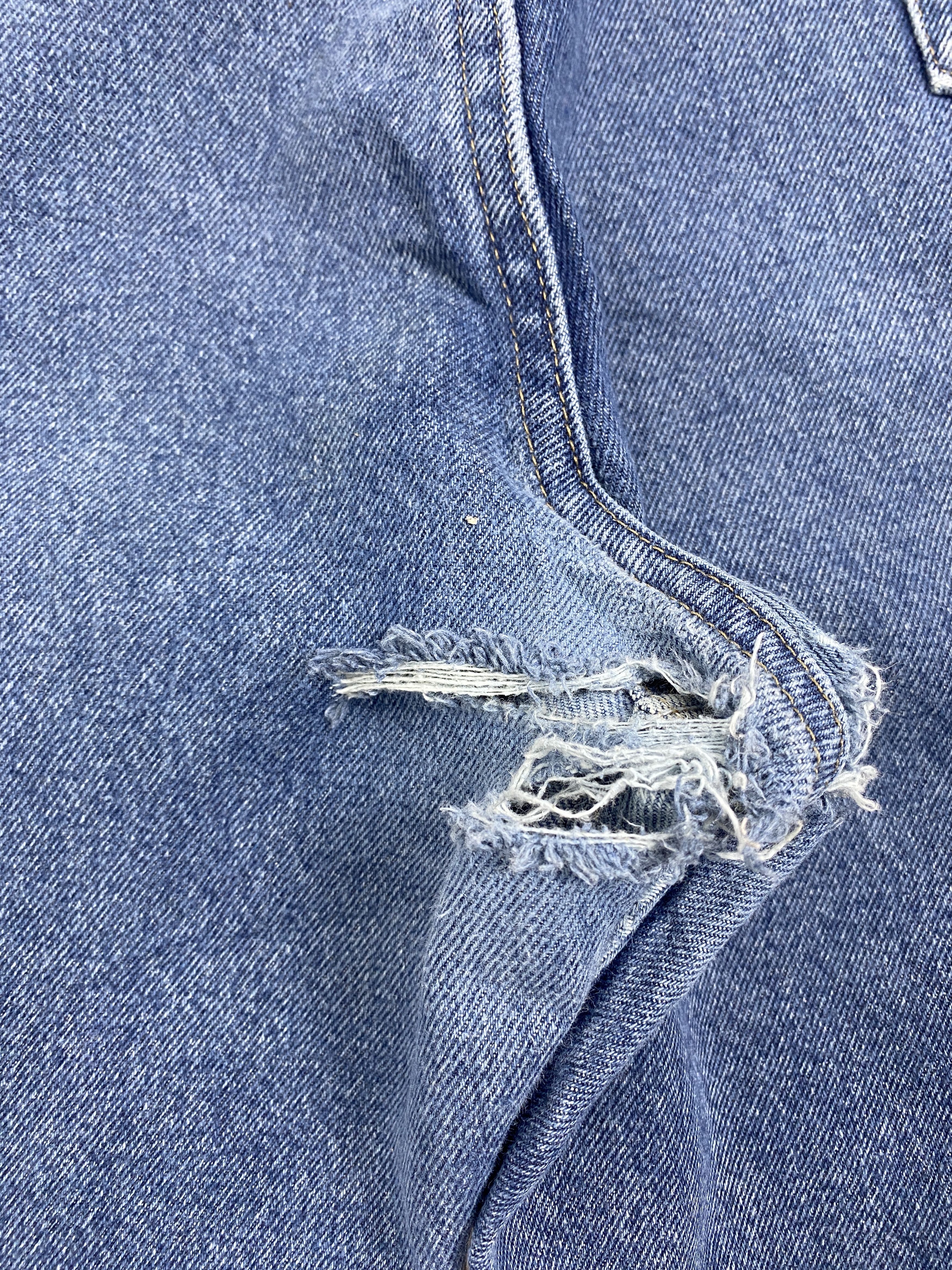Vintage Vintage Wrangler Straight Cut Distressed Blue Jeans Size US 43 - 8 Thumbnail